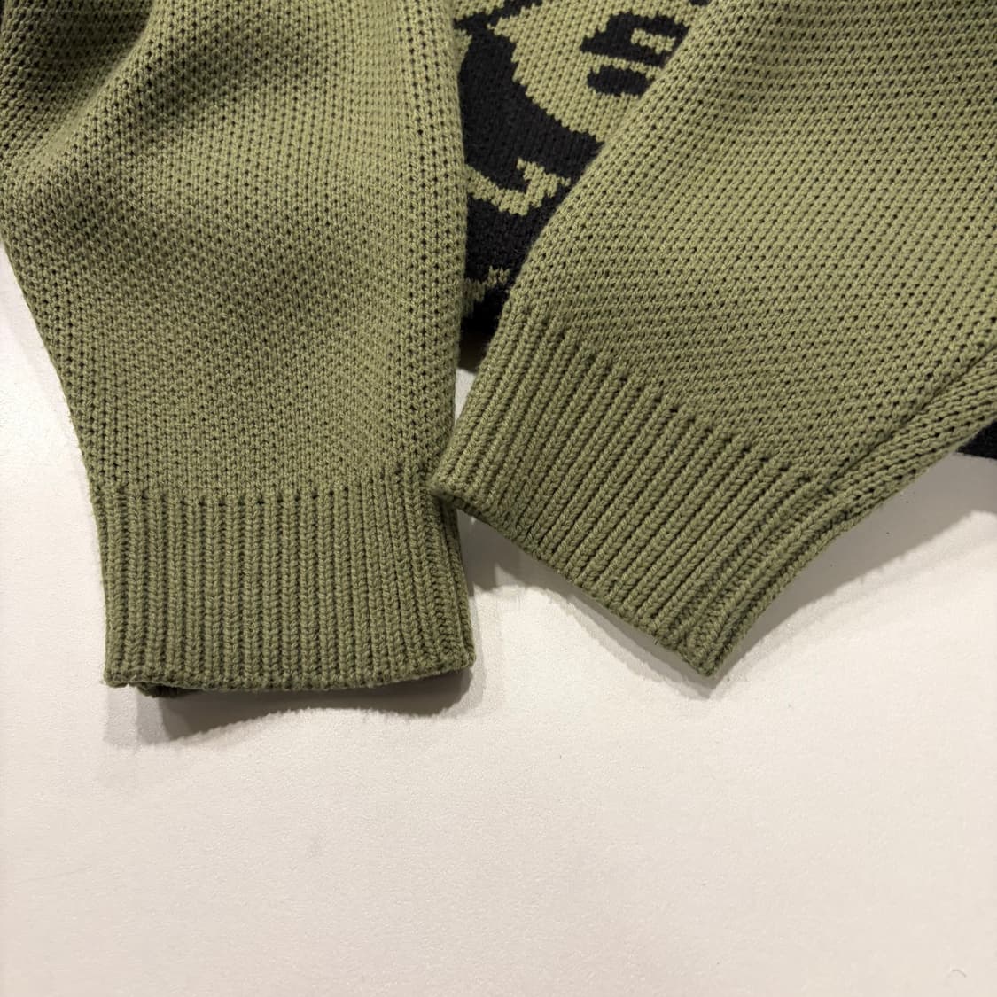 [M] 크리틱 스카웃보이 그래픽 니트 올리브 D177 상품이미지6