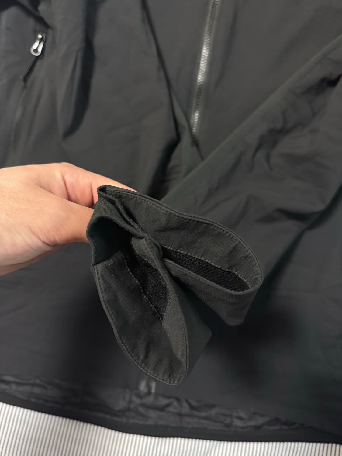 아크테릭스 아톰 SL 후디 블랙 상품이미지8