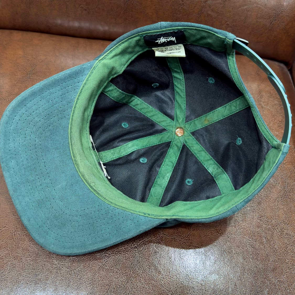 스투시 스웨이드 로고 볼캡 상품이미지7