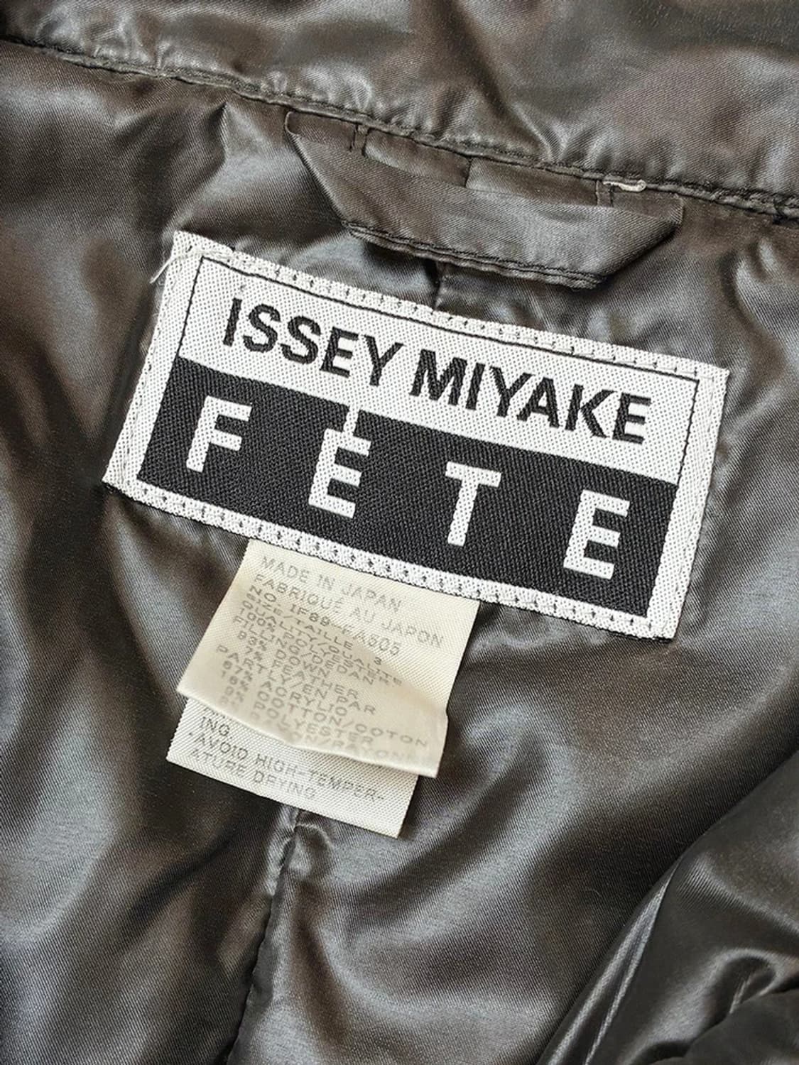 이세이미야케 00's FETE 라인 경량 카라 롱 패딩 PN5594 상품이미지6