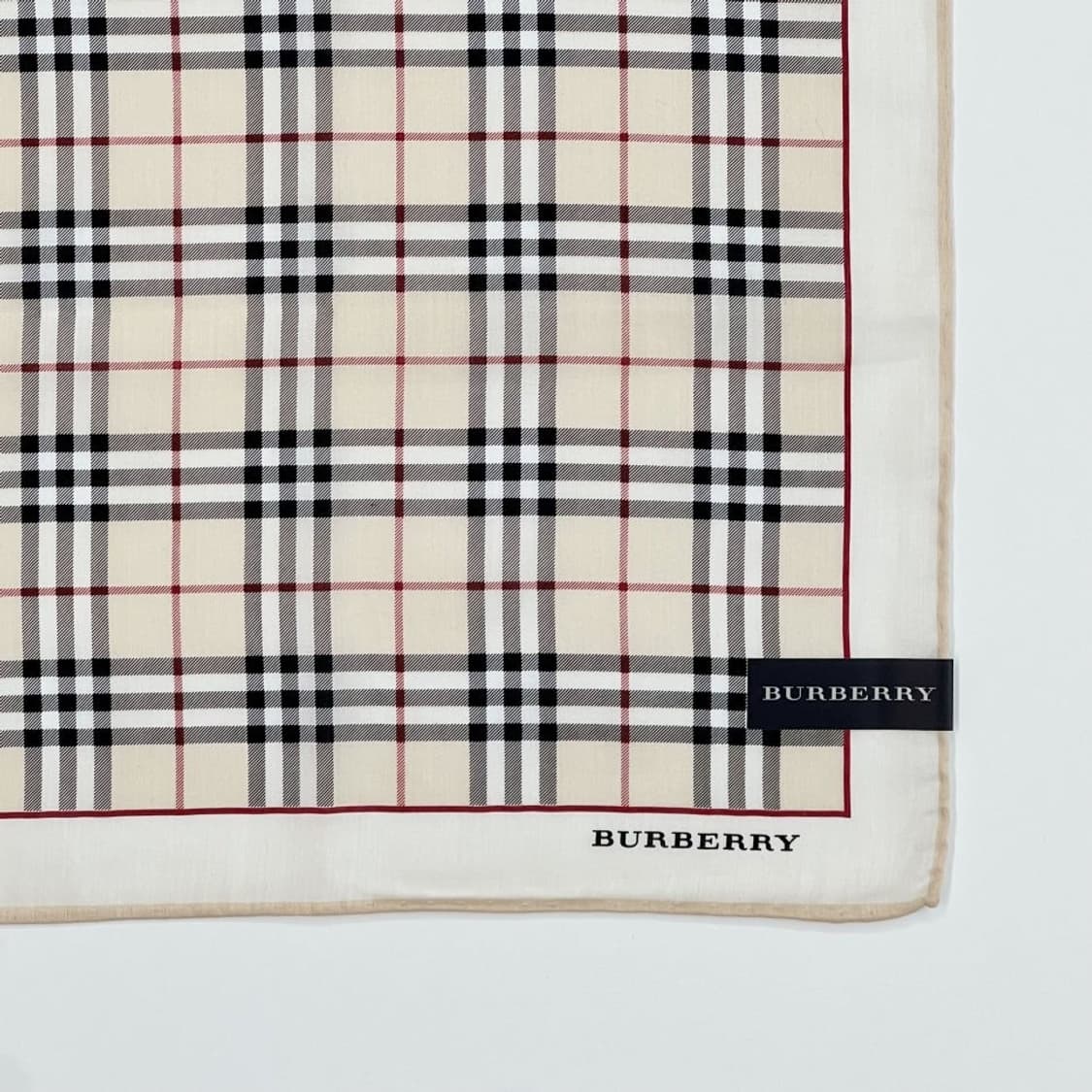 (새상품) burberry/ 버버리 쁘띠스카프 손수건 상품이미지5