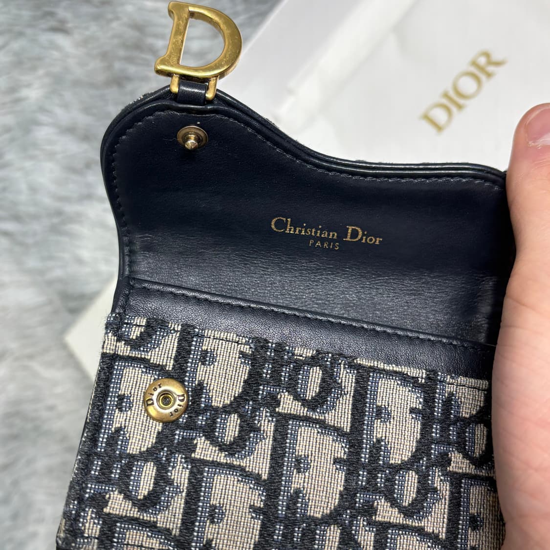 풀박스 디올 오블리크 새들 카드지갑 상품이미지8