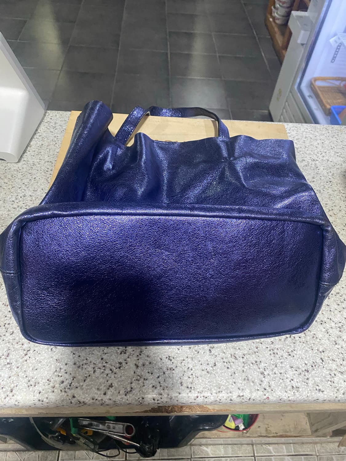 유광블루 가죽 가방 상품이미지2