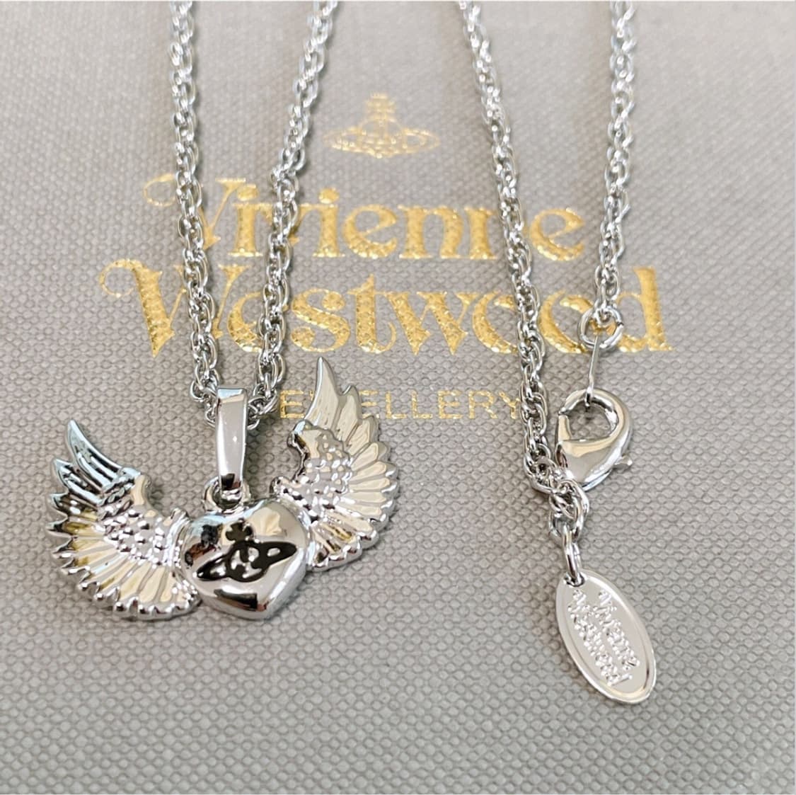 비비안웨스트우드 아카이브 orb 각인 날개하트 팬던트 목걸이 상품이미지1