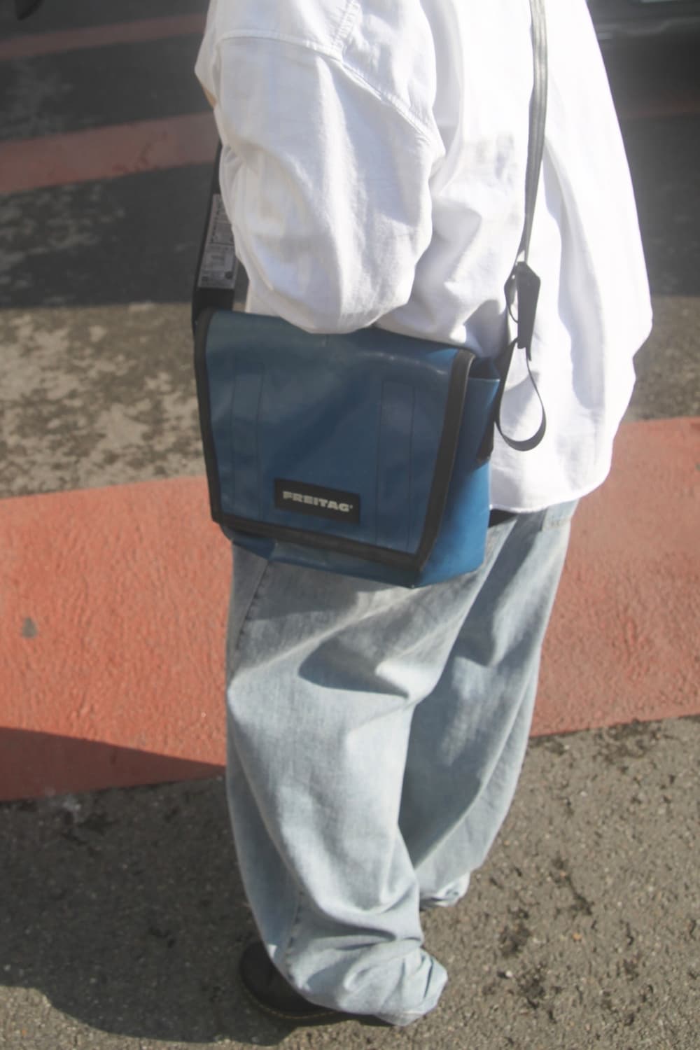 프라이탁 라씨 크로스백 블루 상품이미지2