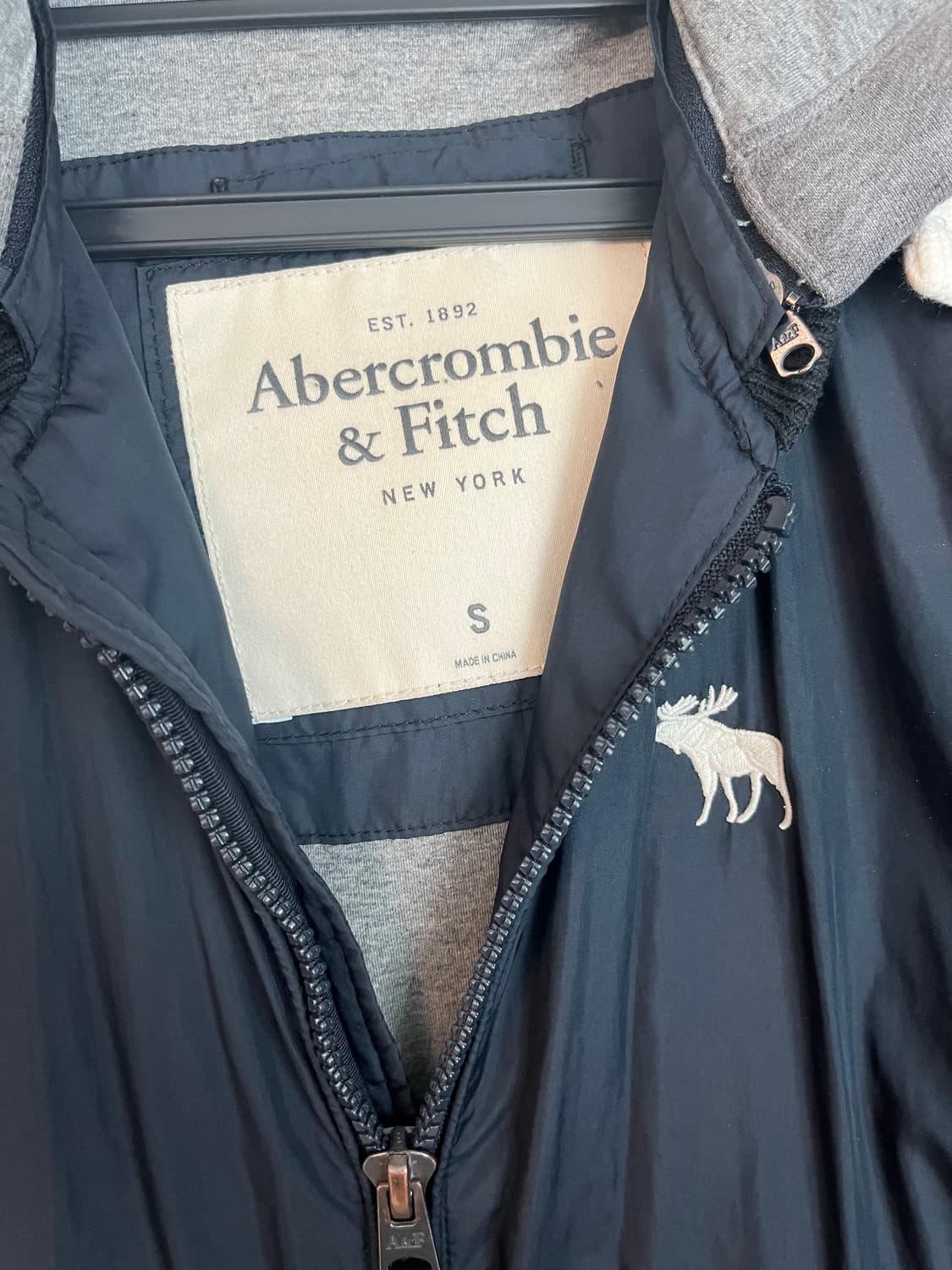 아베크롬비 화이트 순록 네이비 자켓 [S] 상품이미지5