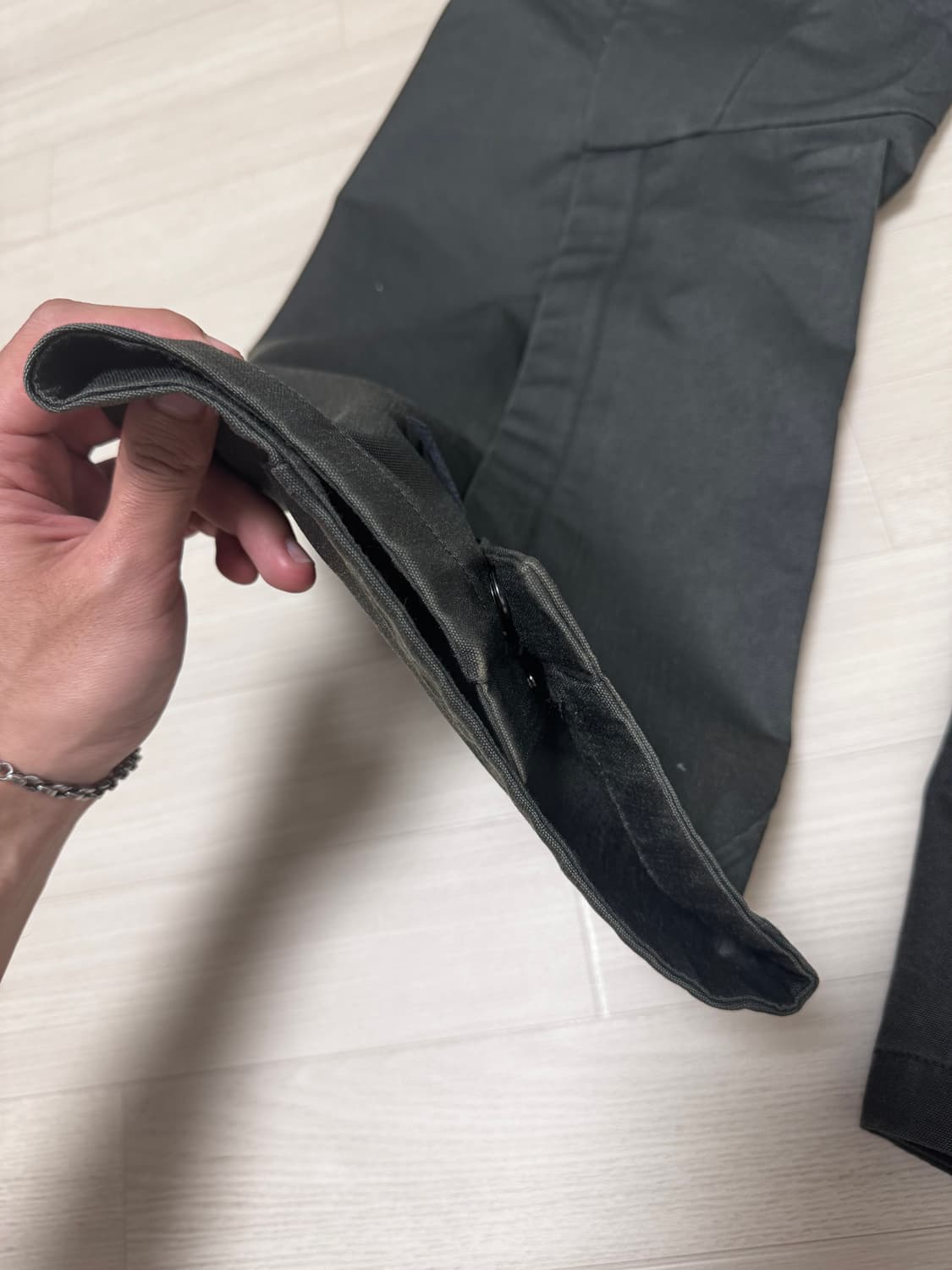 지용킴x코오롱 [KS X JiyongKim] 아웃포켓 3D 팬츠 상품이미지4