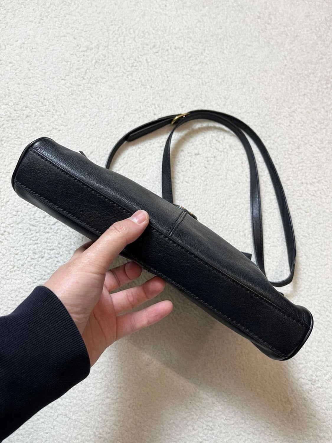 구찌 GUCCI 르벨 스몰 블랙 레더 숄더백 A1738 상품이미지3