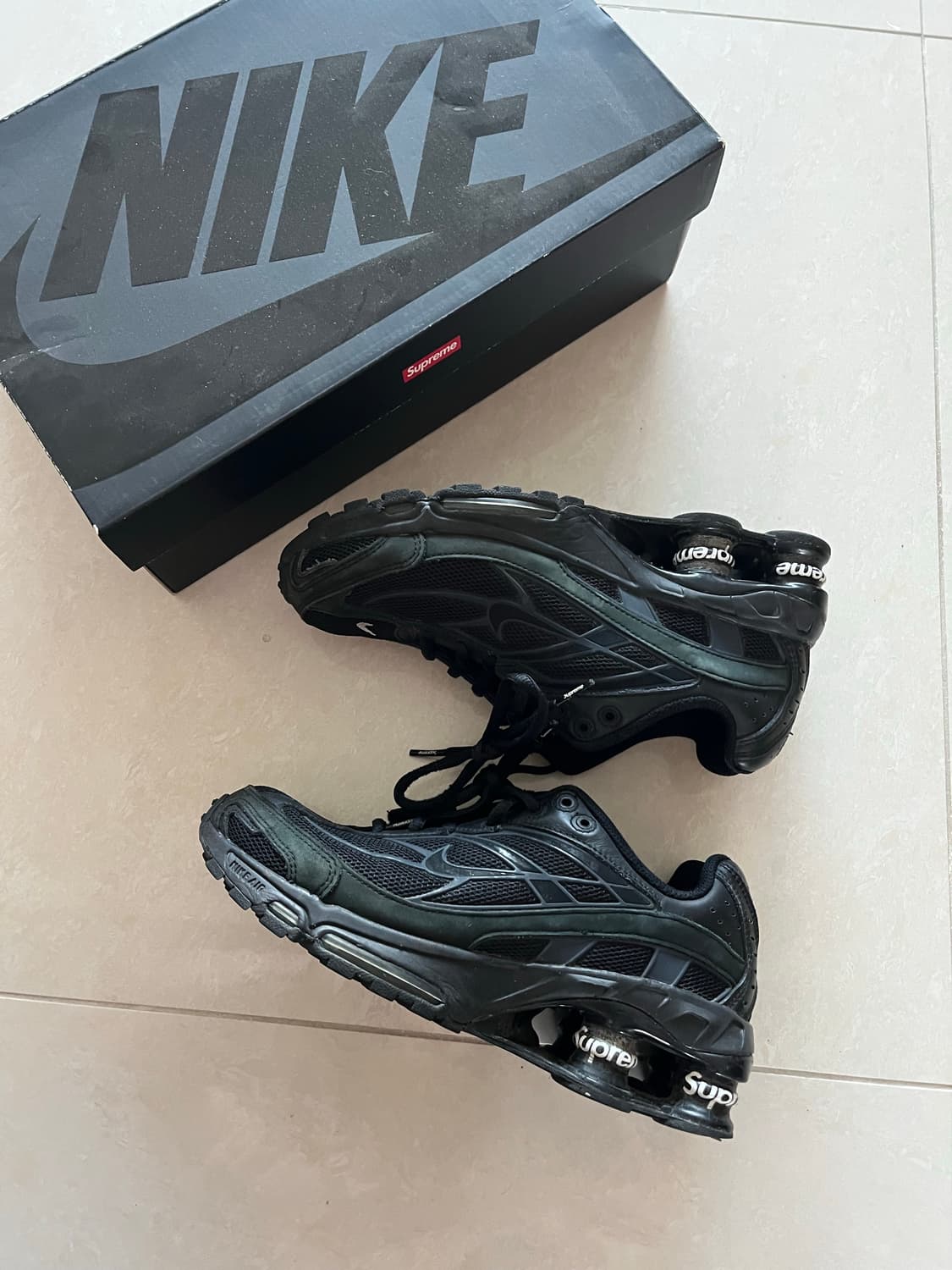 나이키 x 슈프림 샥스 라이드 2 SP 블랙 235 상품이미지5