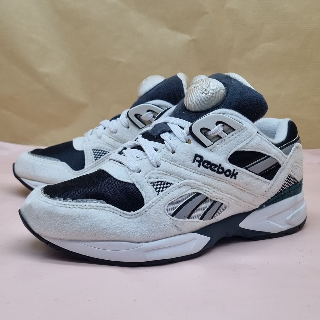 리복 그래프라이트220 상품이미지1