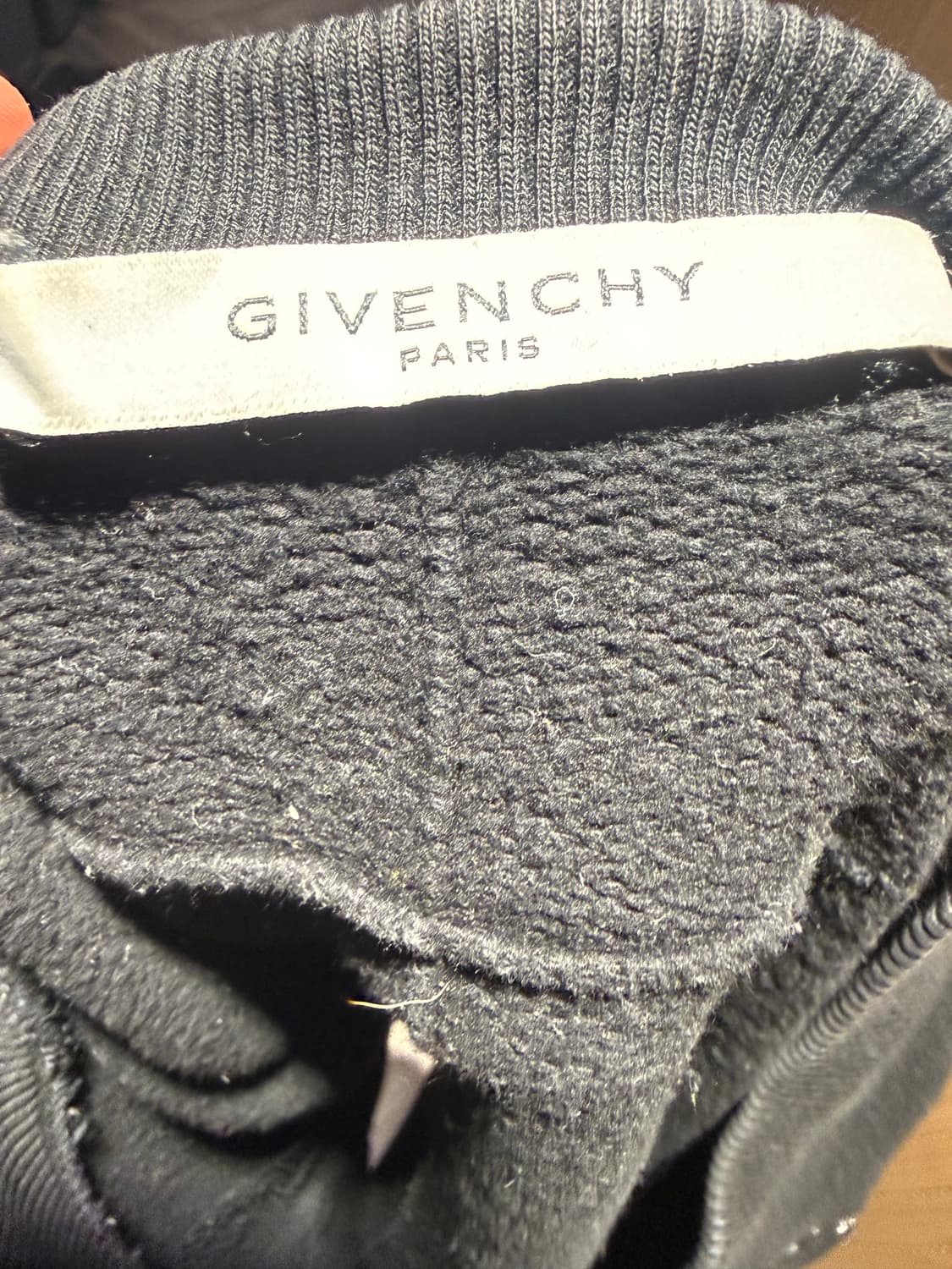 지방시 로트와일러 자수 맨투맨 상품이미지3