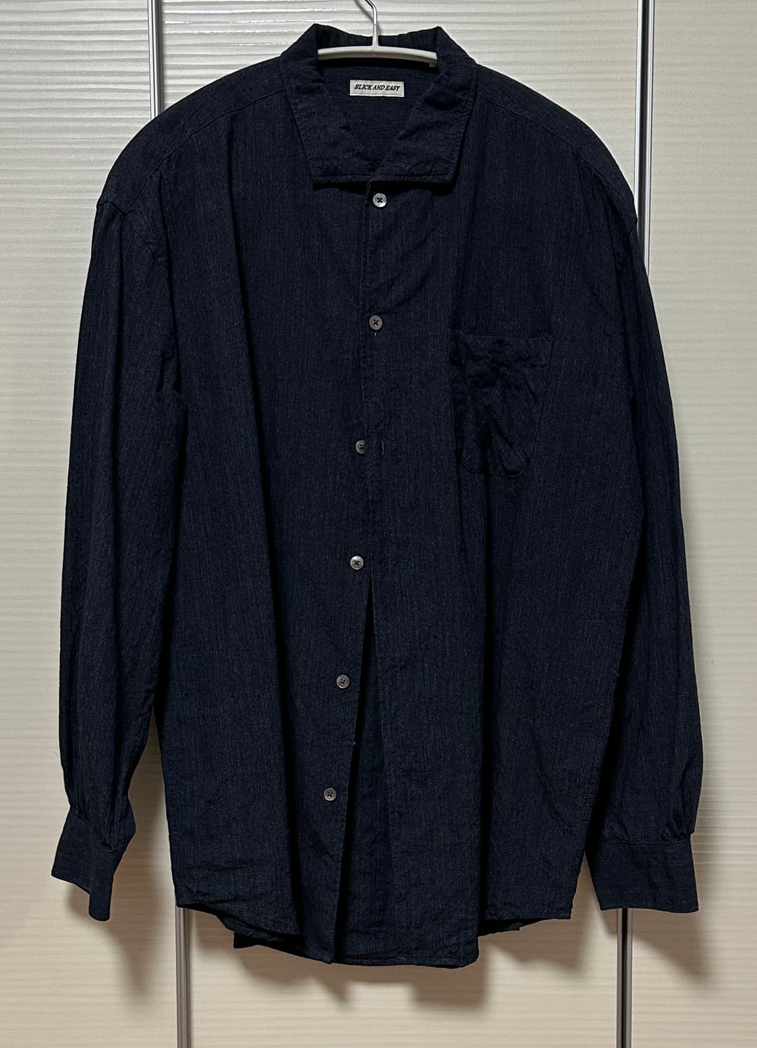 슬릭앤이지 마르케 셔츠 네이비 1사이즈 판매합니다 상품이미지4