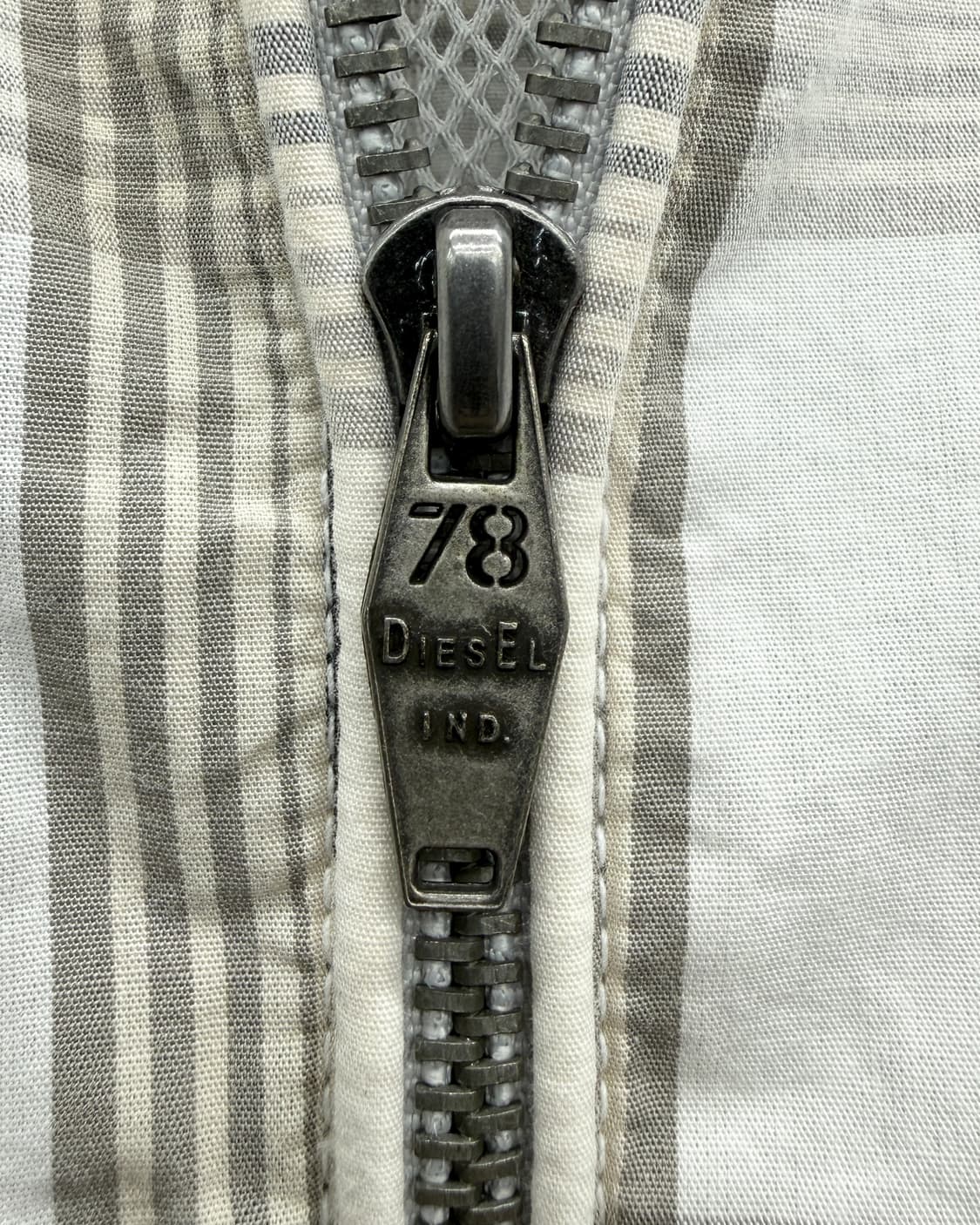 디젤 00s 백 그래픽 하이넥 체크 자켓 상품이미지7