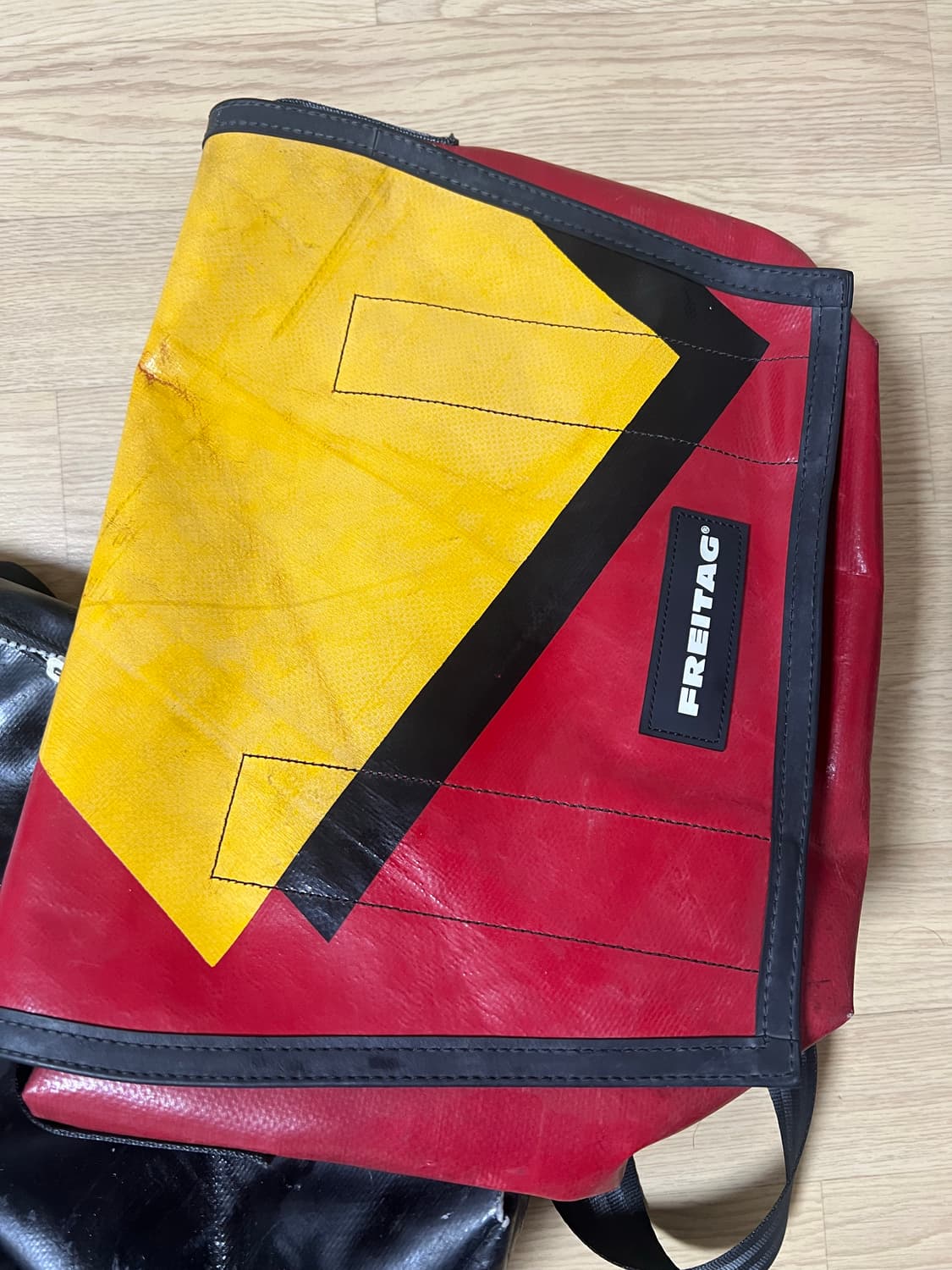 프라이탁 덱스터 상품이미지1