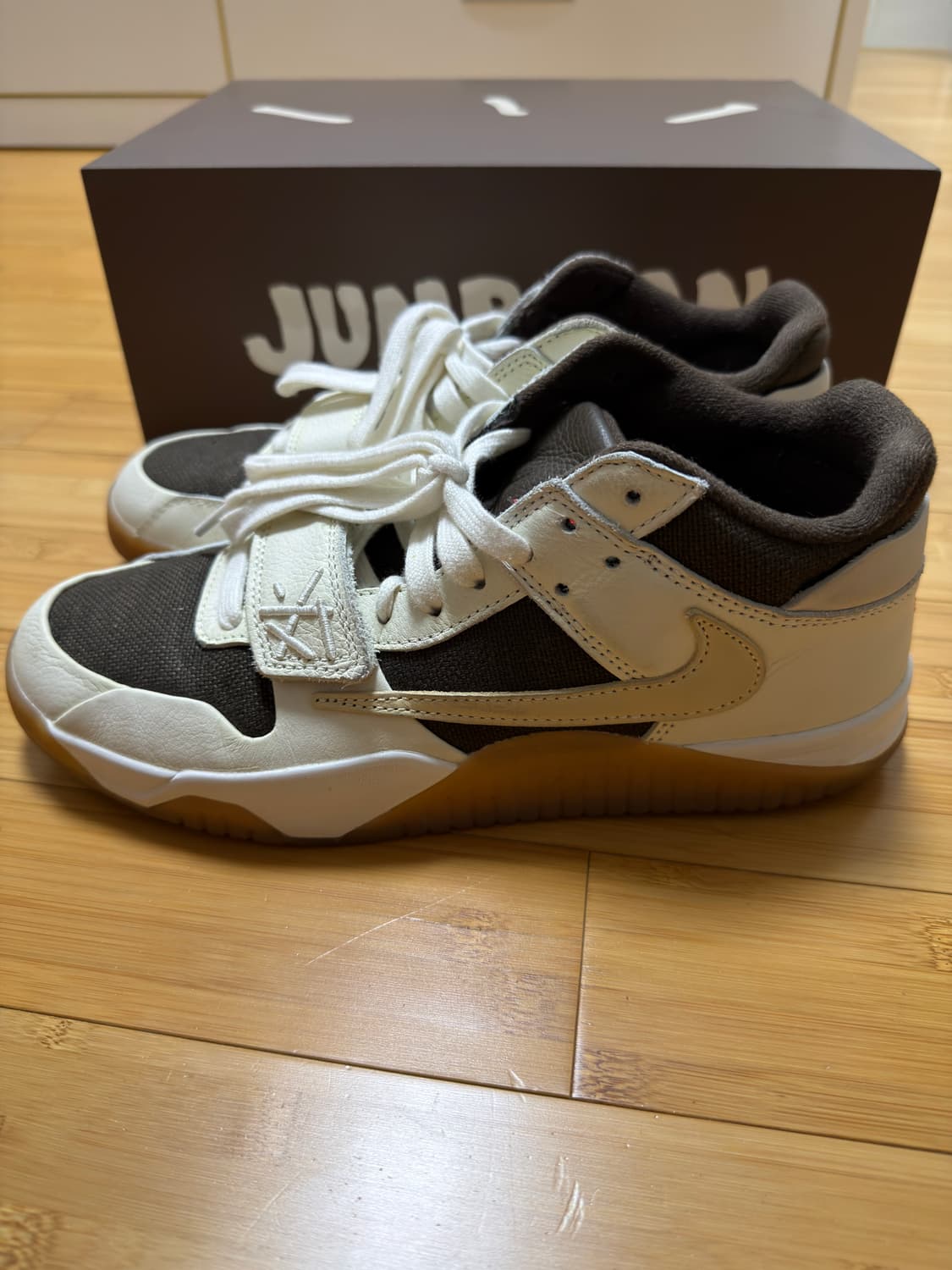 트래비스스캇 점프맨 세일앤다크모카 275 상품이미지2