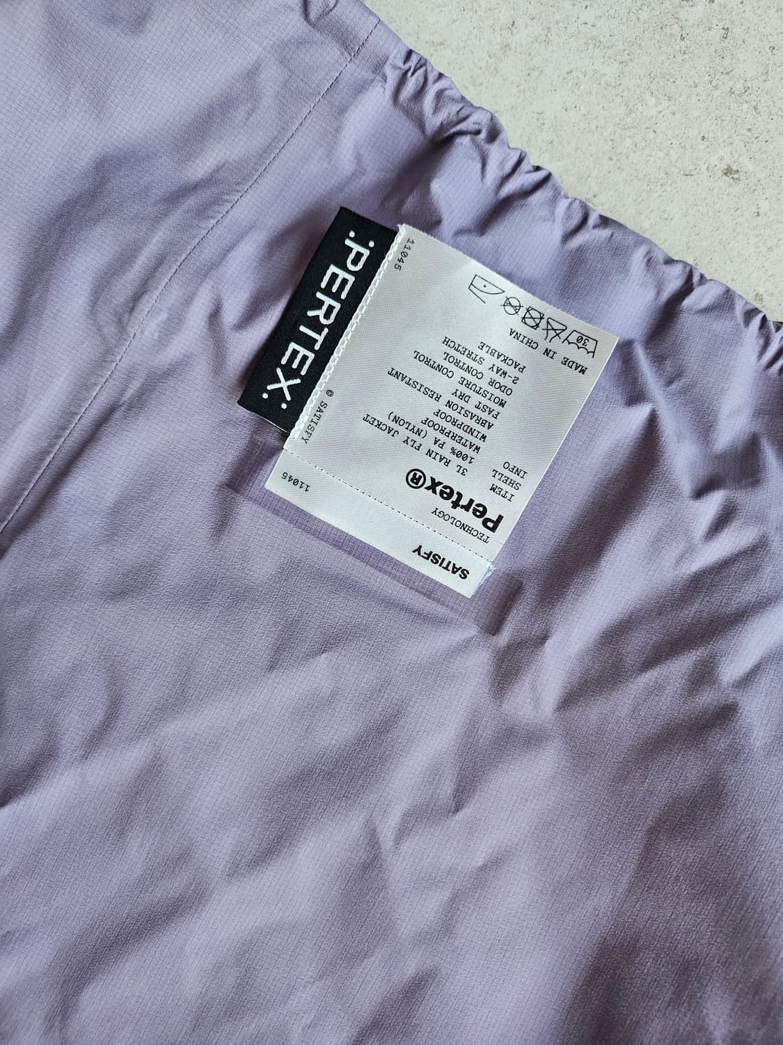 Satisfy(세티스파이) 바람막이 L 상품이미지3