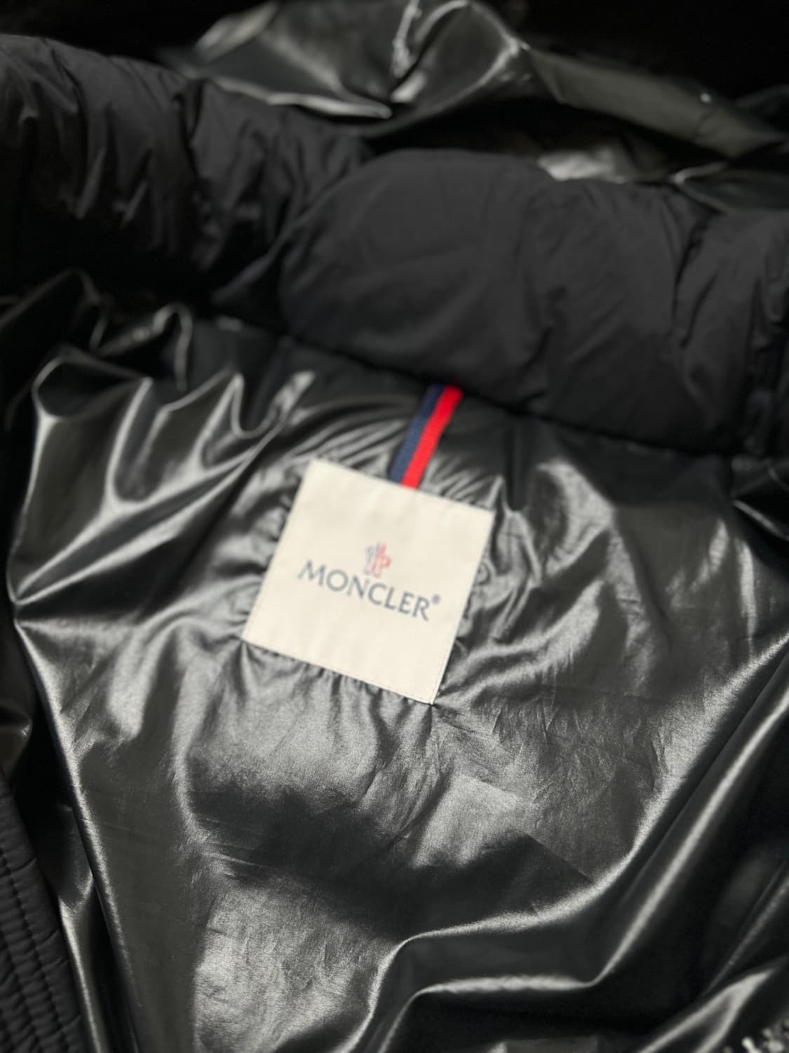 [새상품급/인보이스] 몽클레어 클루니 24FW 상품이미지2