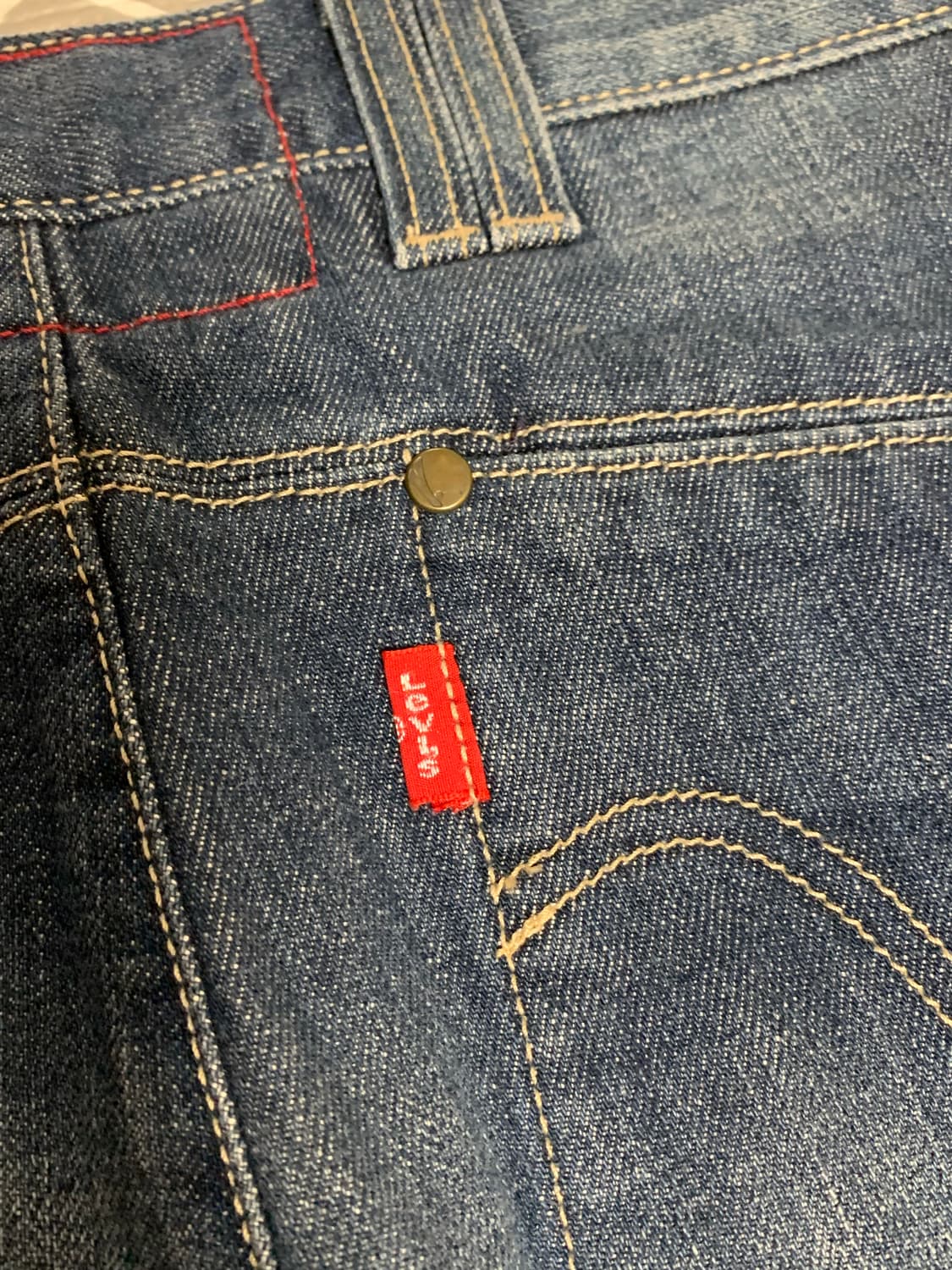 리바이스 로우라이즈 부추컷 워싱 데님 상품이미지5