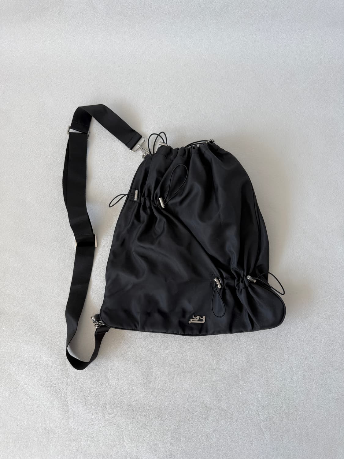 이에이에(YIEYIE) 복조리 슬링백 상품이미지1