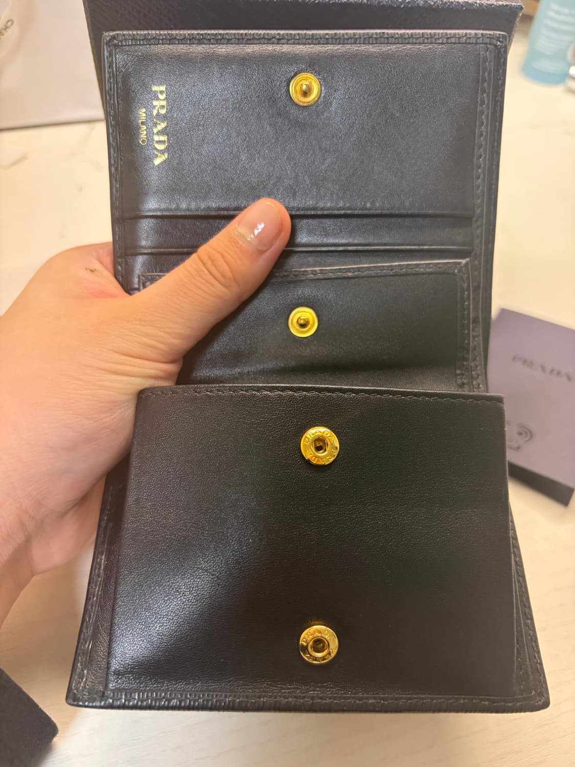 [풀구성 정품] 프라다 사피아노 반지갑 블랙 상품이미지5