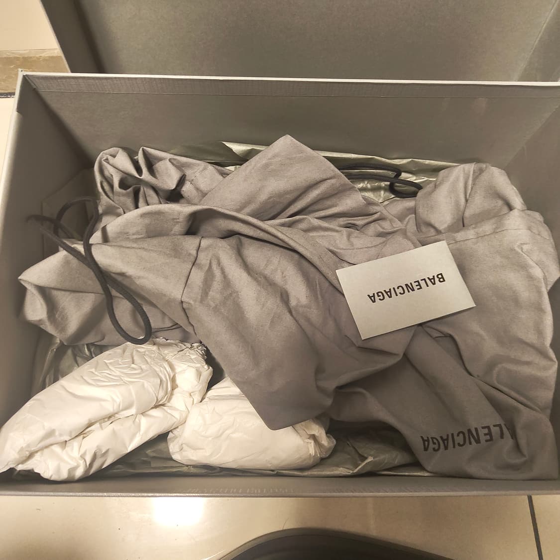 발렌시아가 산티아고 뮬 클로그 43 상품이미지5