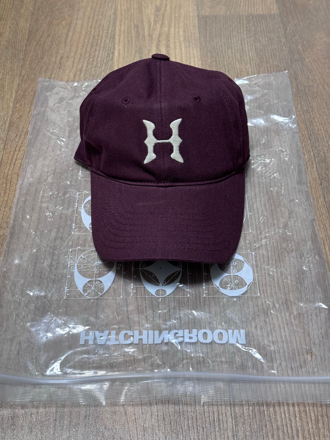 해칭룸 본 캡 버건디 상품이미지1