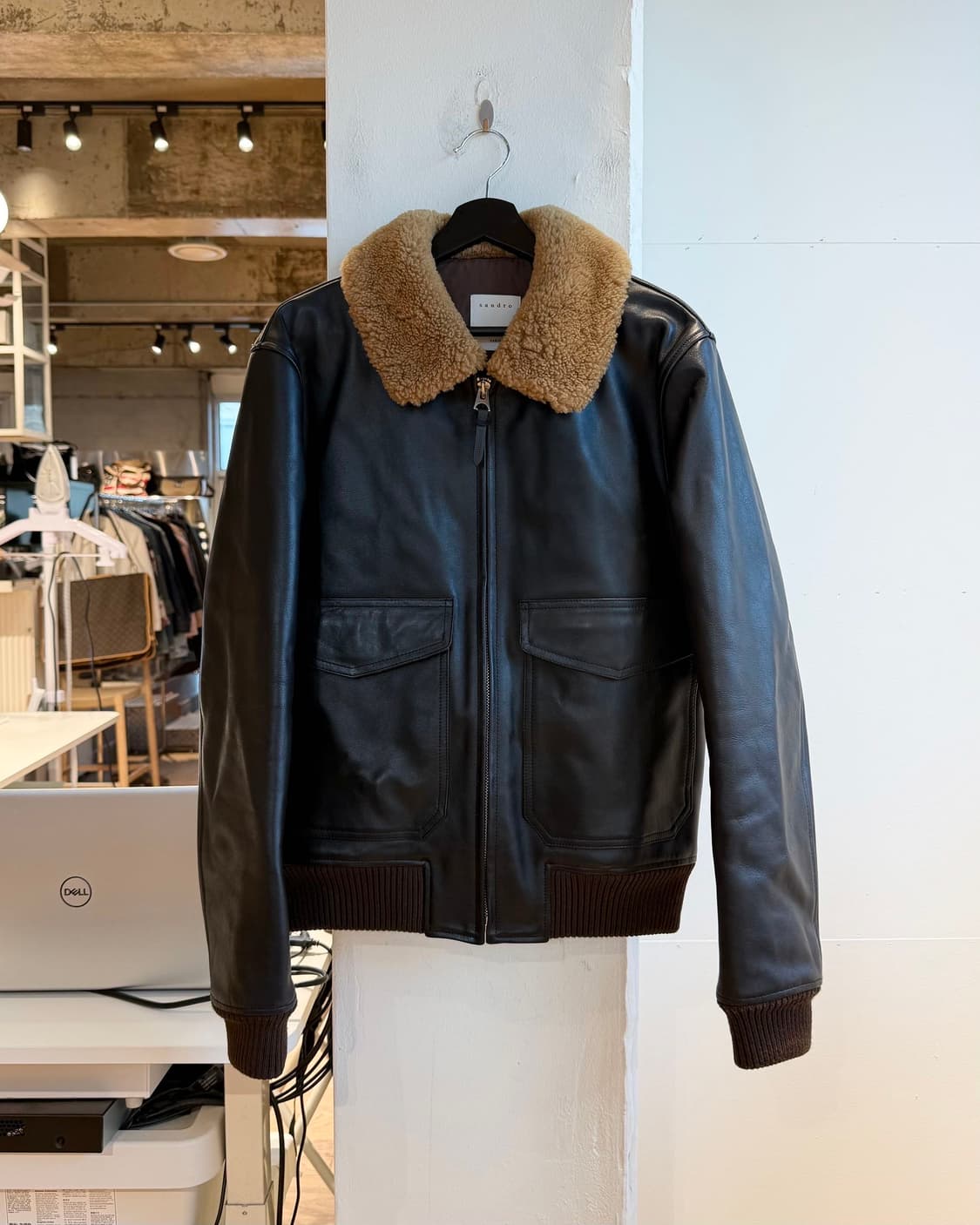 산드로 블랙 쉽스킨 무스탕 자켓  상품이미지2