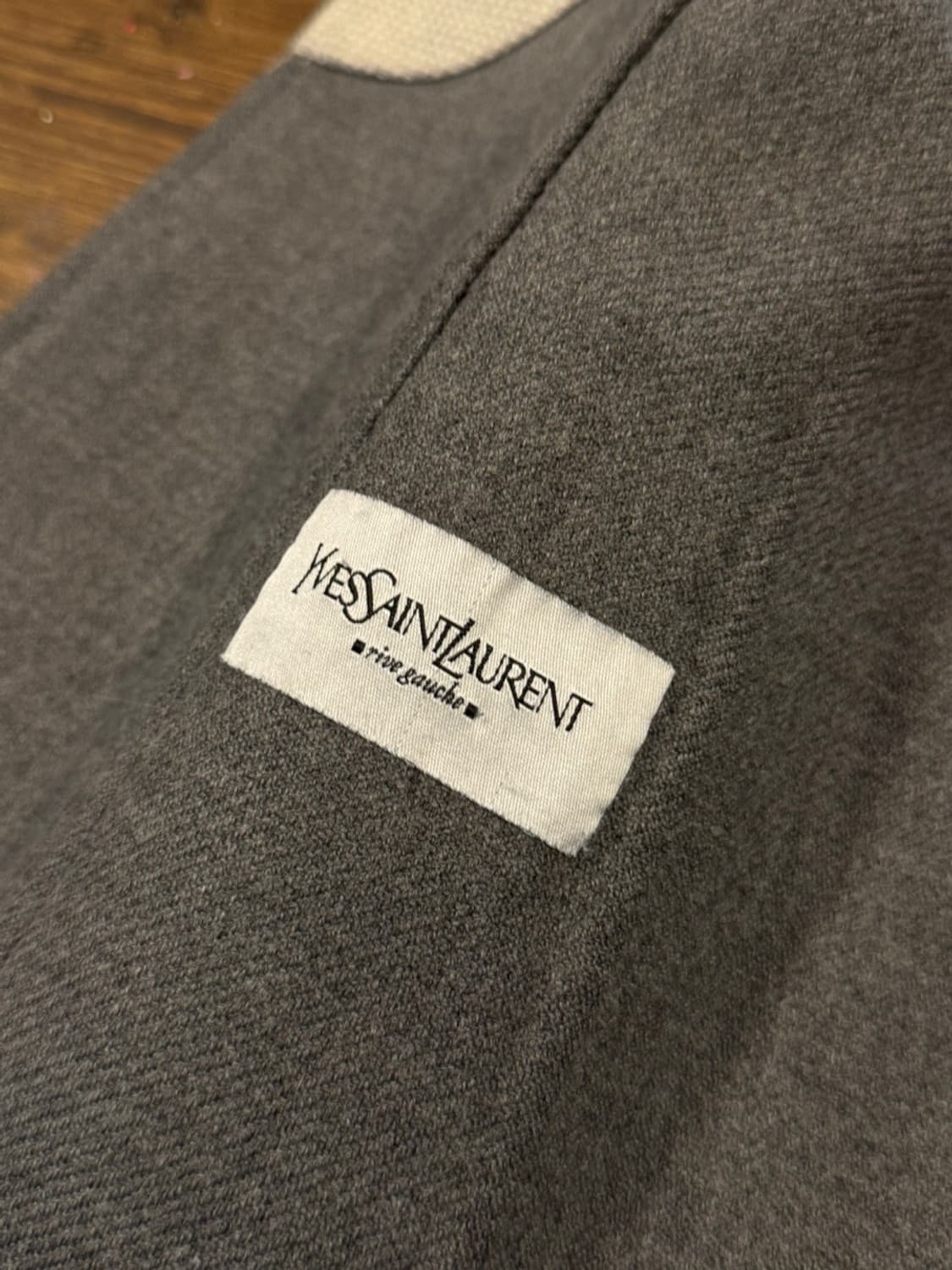 YSL 이브 세인트 로랑 테일러드 자켓 105 입생로랑 상품이미지9