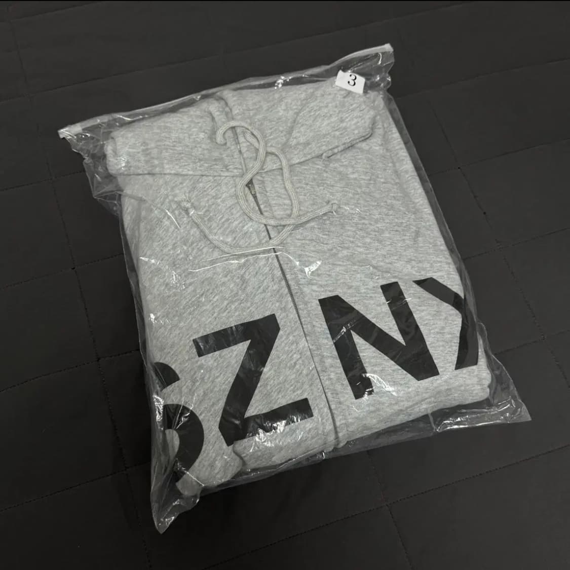 칸예웨스트 콘서트 MD 이지 HD-10 후드집업 3 사이즈 그레이 새상품 상품이미지1