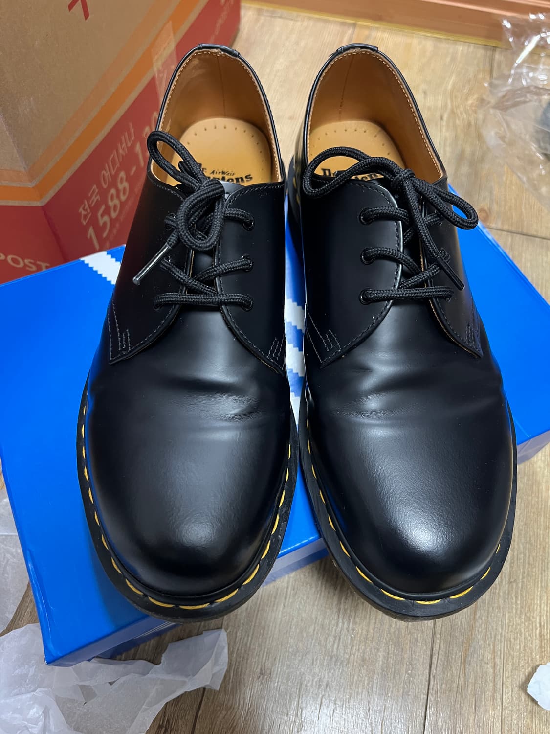 택포16) 닥터마틴 1461 스무스 블랙 3홀 UK10 상품이미지1