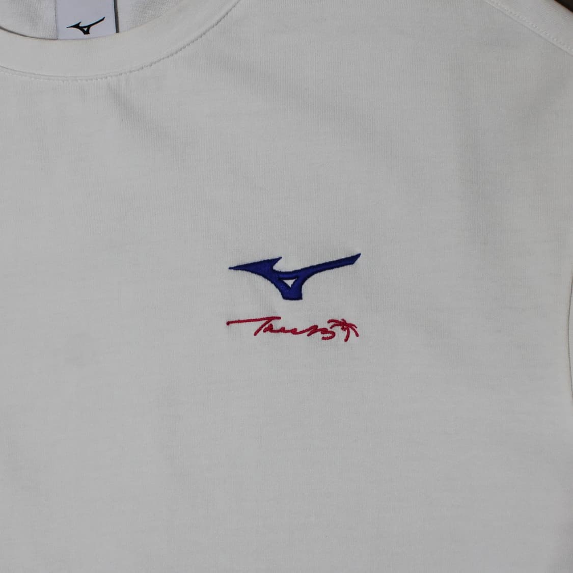 미즈노 백 프린팅 화이트 반팔 상품이미지3