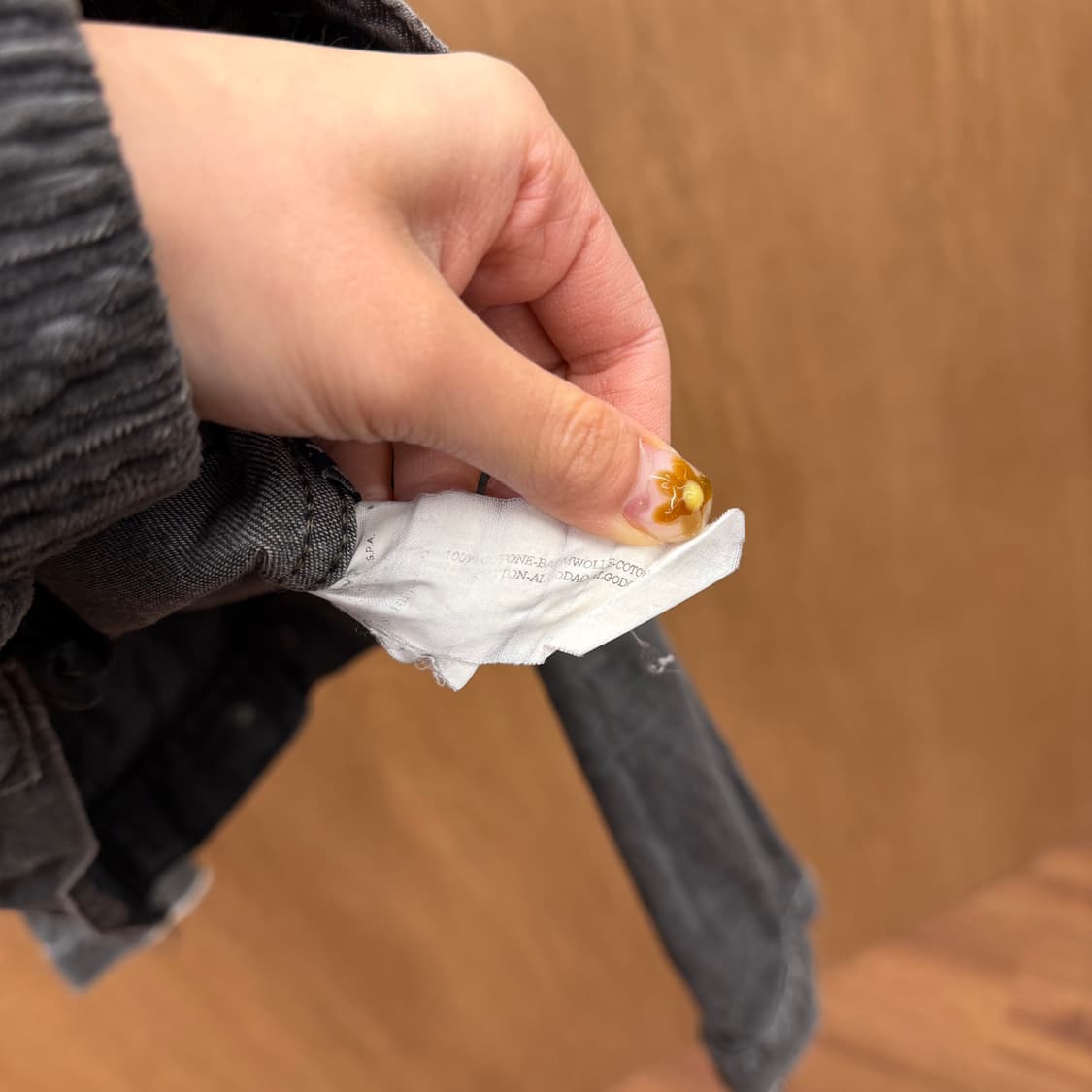 아르마니 진스 데님 코튼 트러커 자켓 메탈 로고 버튼 포켓 디테일 그레이 상품이미지7