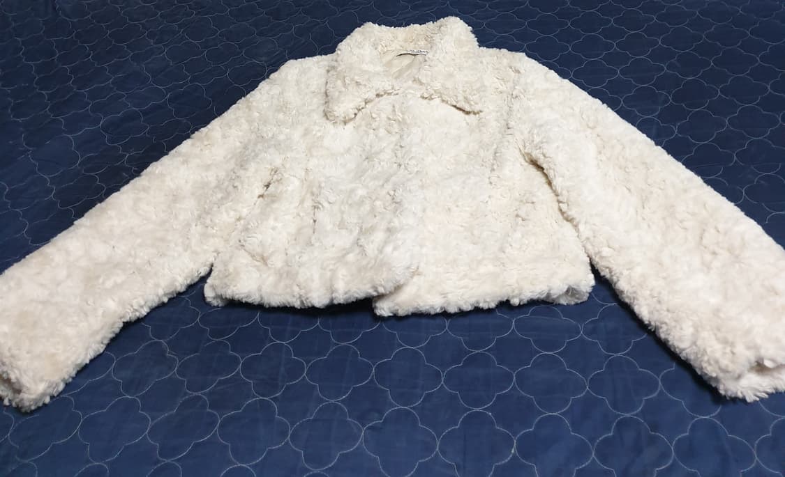 비바셔스 크롭 카라 테디 퍼 자켓 아이보리 (M) 상품이미지1