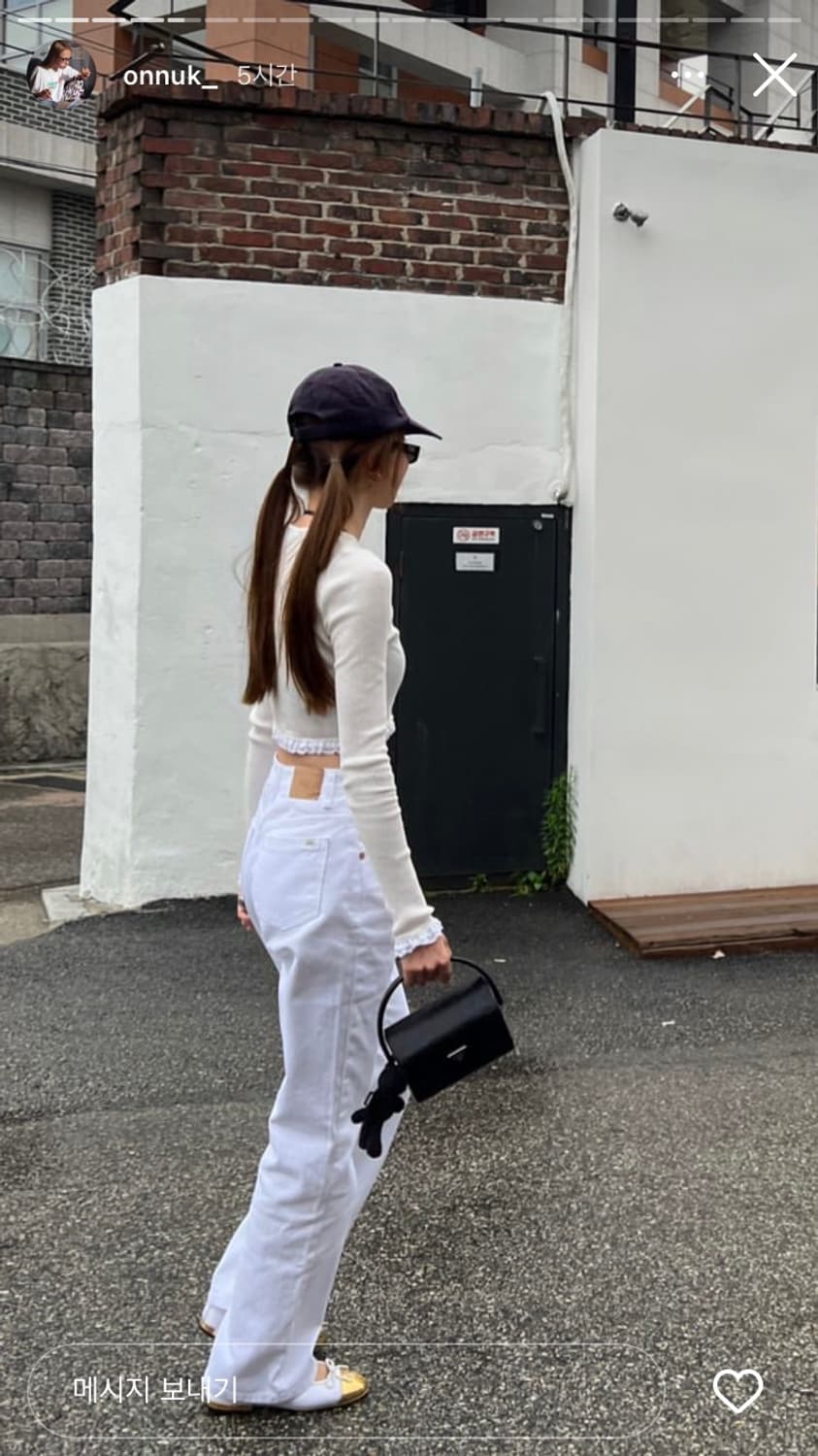 샵오눅 white egg jeans 화이트팬츠 시시아사우르스 상품이미지3