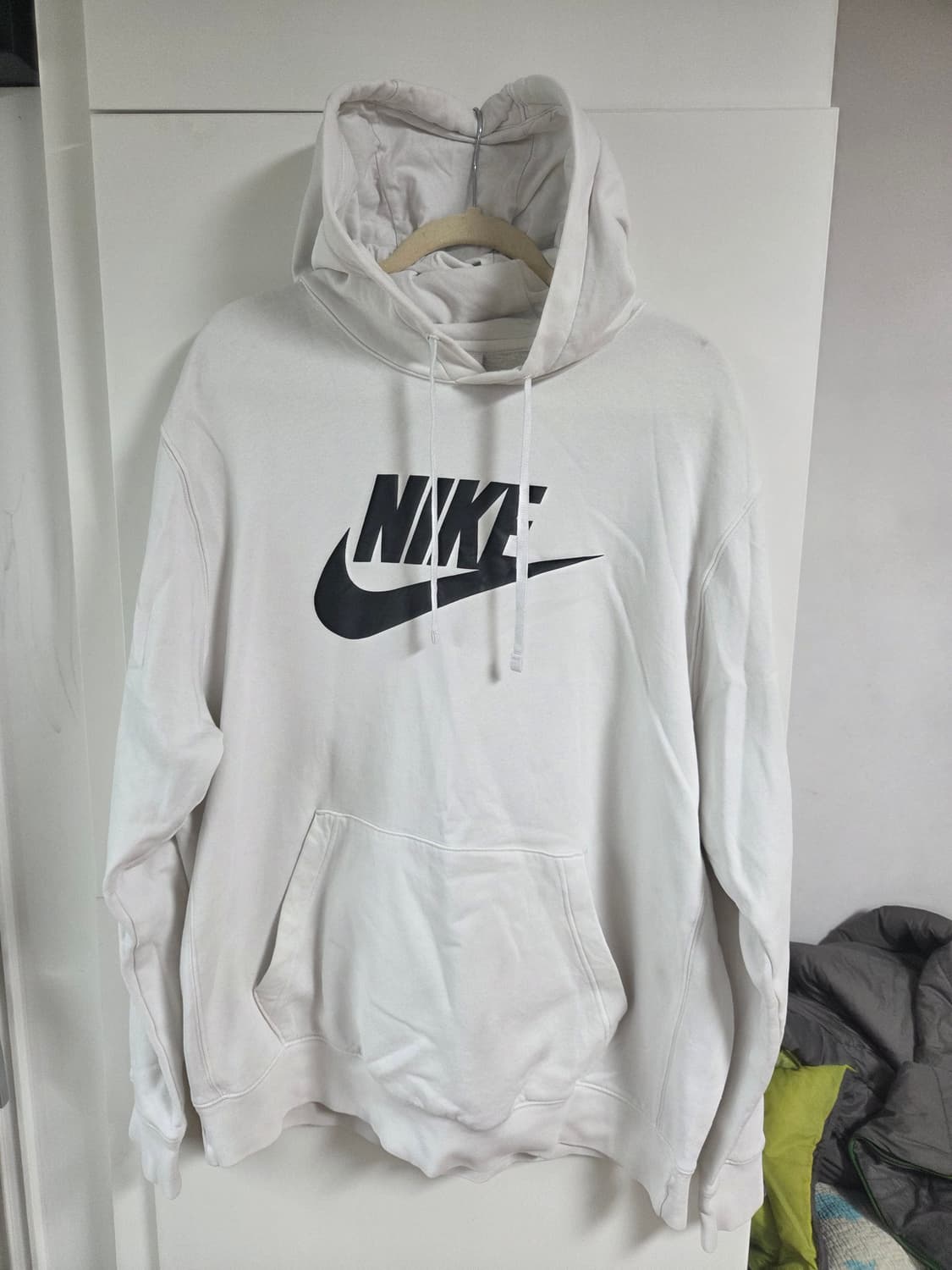 나이키 후드티 화이트 엑라깔끔한 화이트 색상의 나이키 빅로고 후드티예요
 상품이미지2