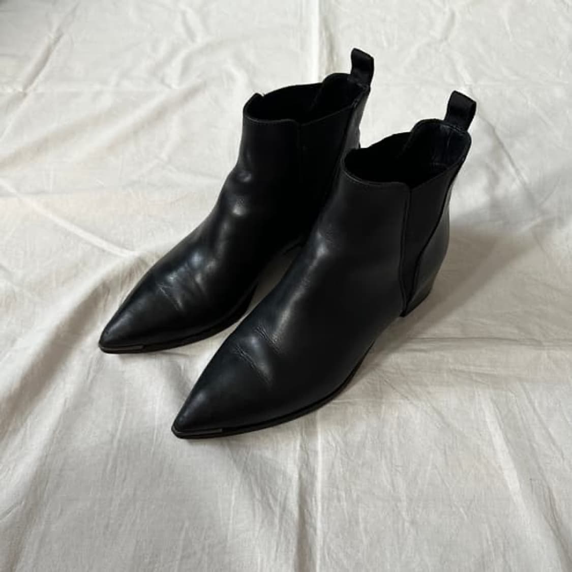 아크네 스튜디오 젠슨 실버토 첼시부츠 상품이미지1