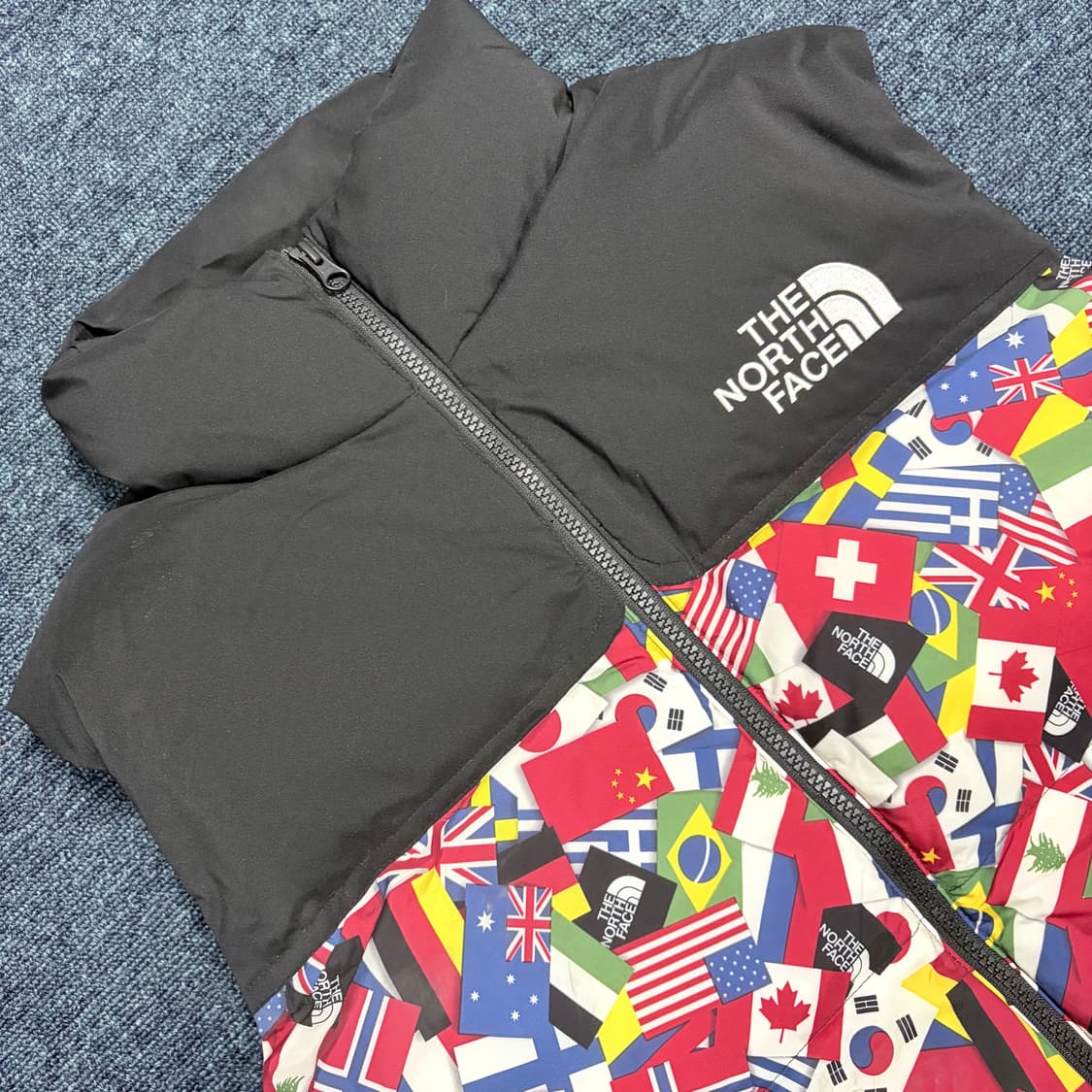 노스페이스 만국기 눕시 다운 패딩 상품이미지3