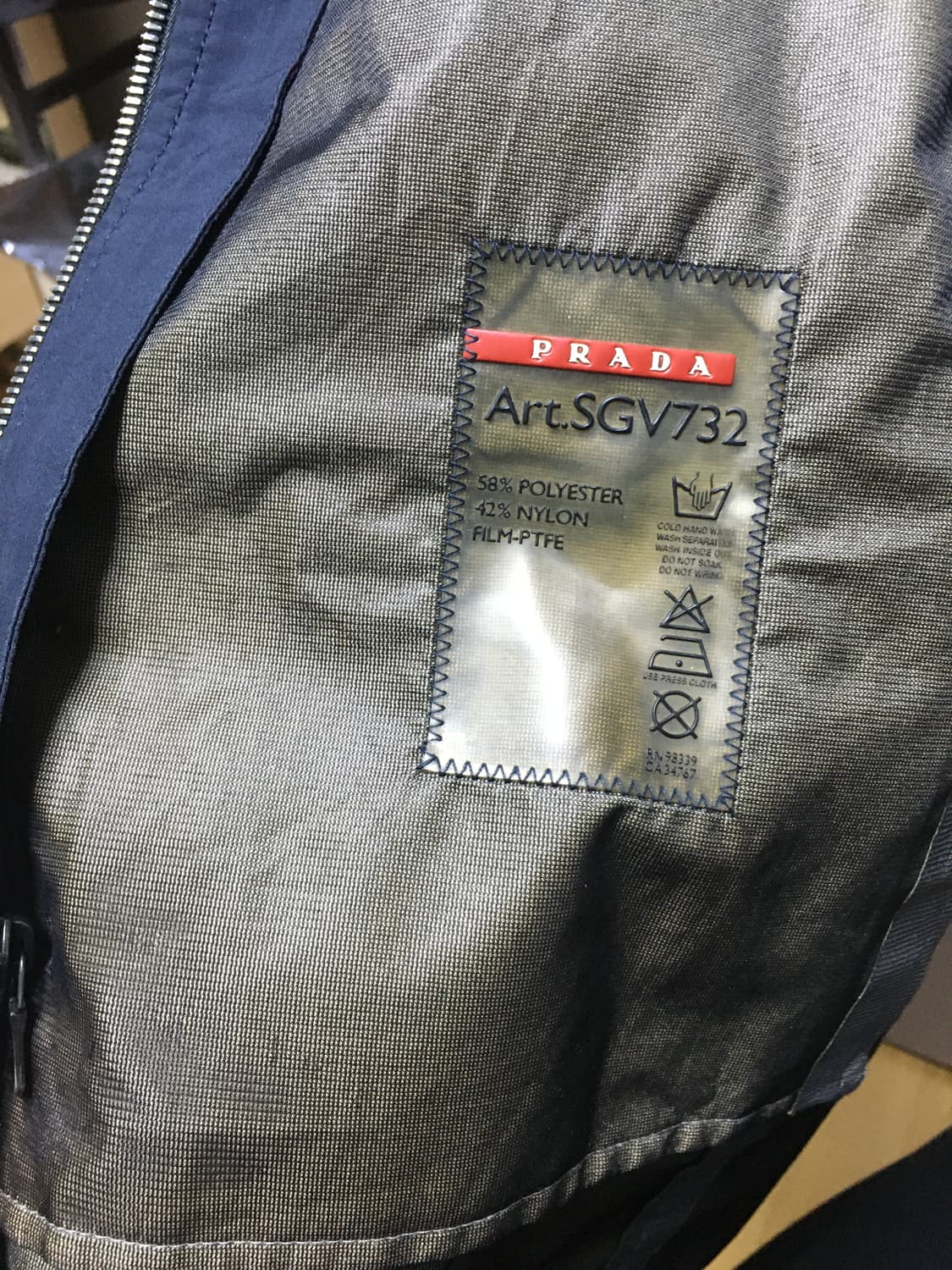 프라다 스포츠 고어텍스 레인코트 상품이미지5