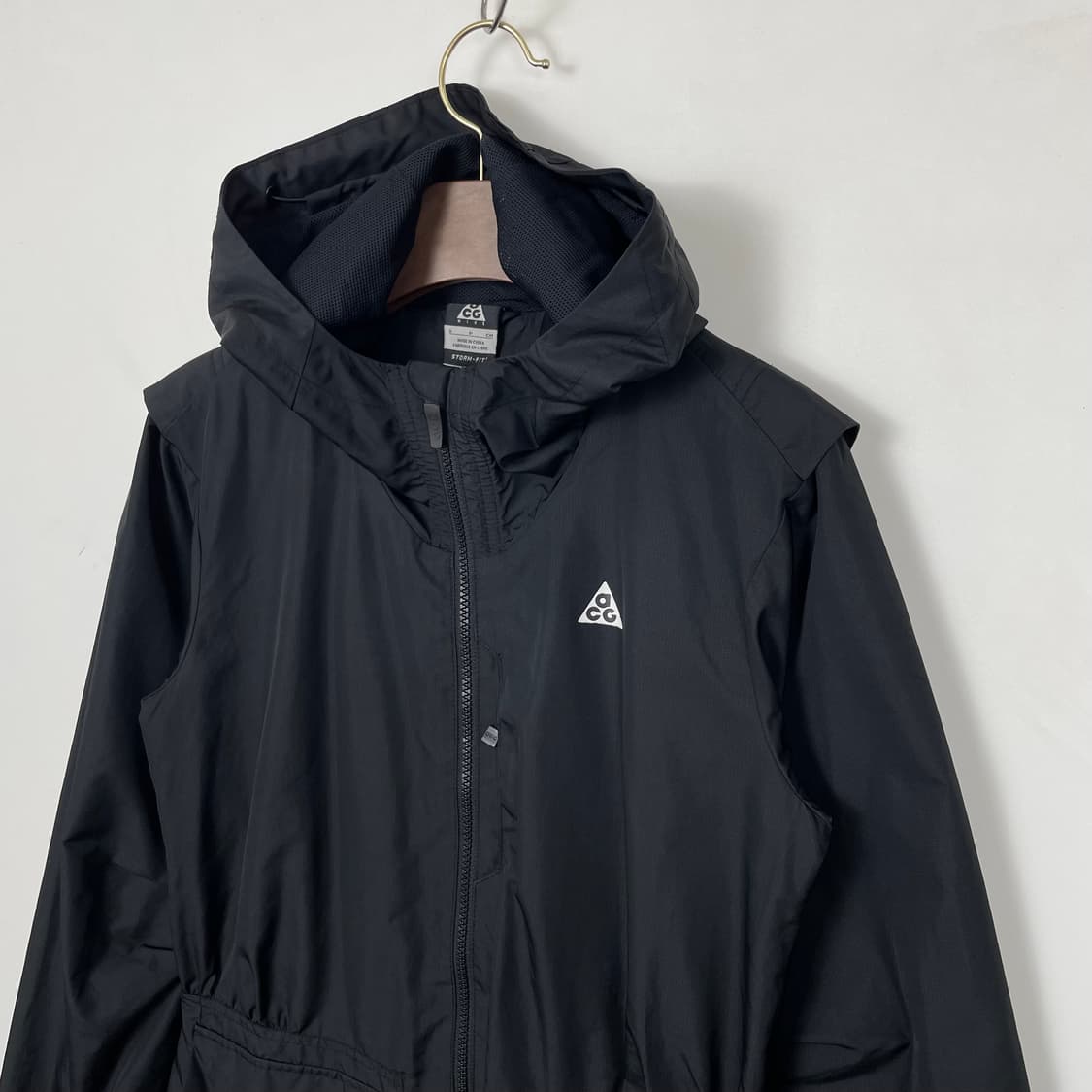 나이키 ACG 블랙 바람막이 후드 자켓 상품이미지2