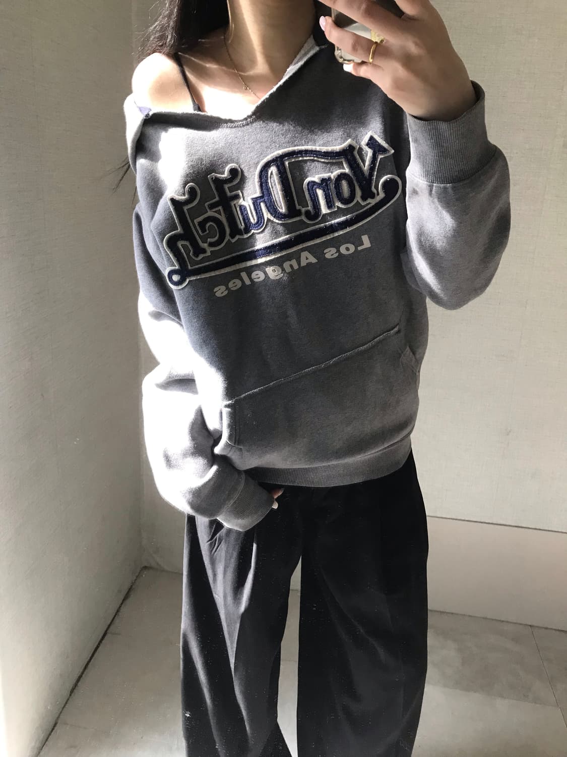 본더치 빅로고 오프숄더 후드티 상품이미지5