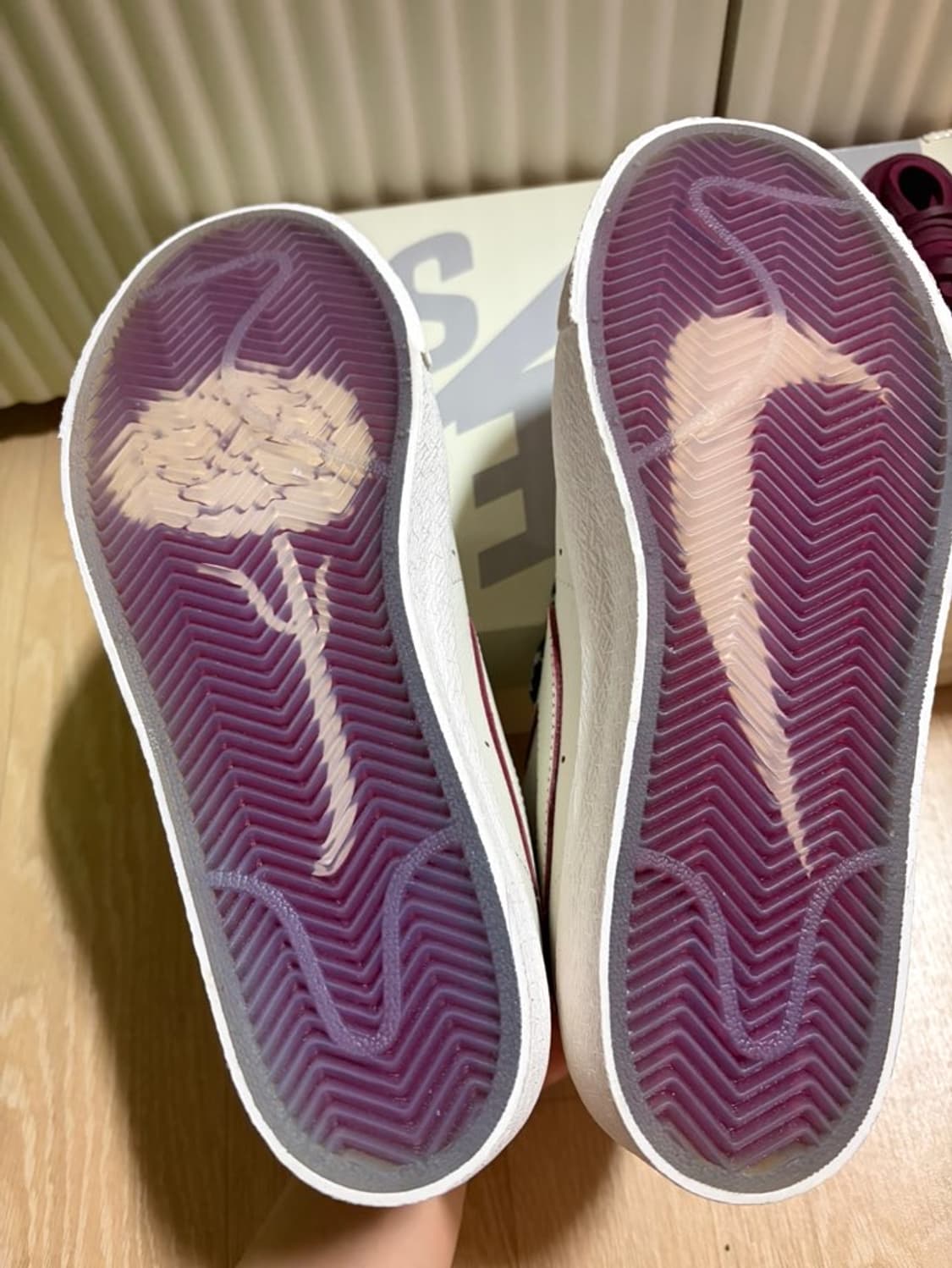 나이키x웰컴 스케이트보딩 SB 줌 블레이저 미드 상품이미지1