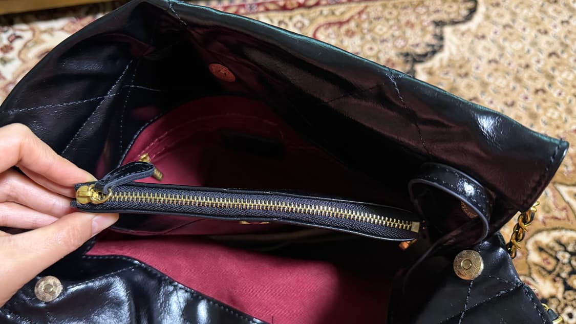 블랙 퀼팅 금장 체인 유광 레더 가죽 토트백 숄더백 쇼퍼백 가방 상품이미지8