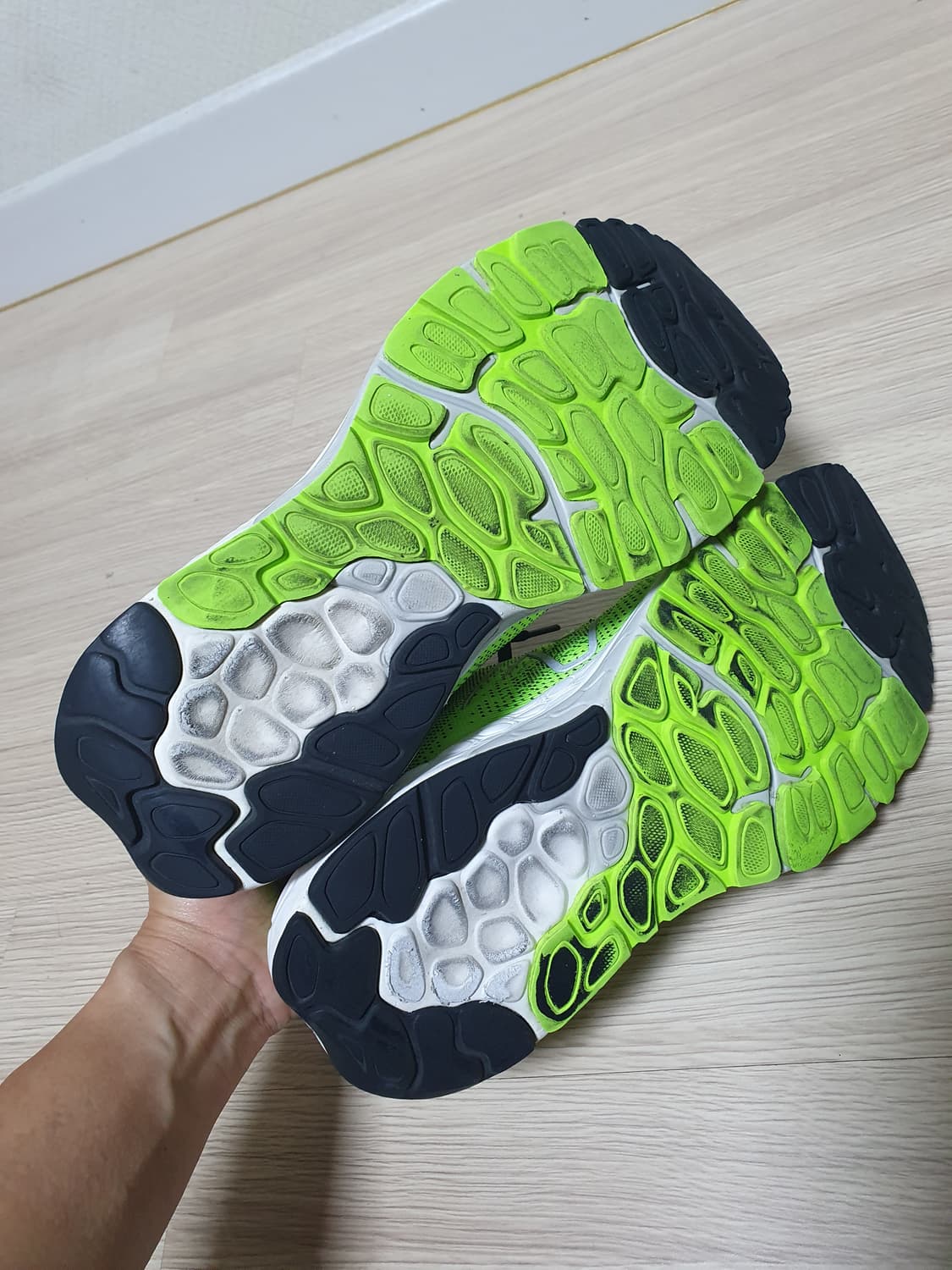 뉴발란스 880 프레쉬폼 운동화 255 상품이미지7