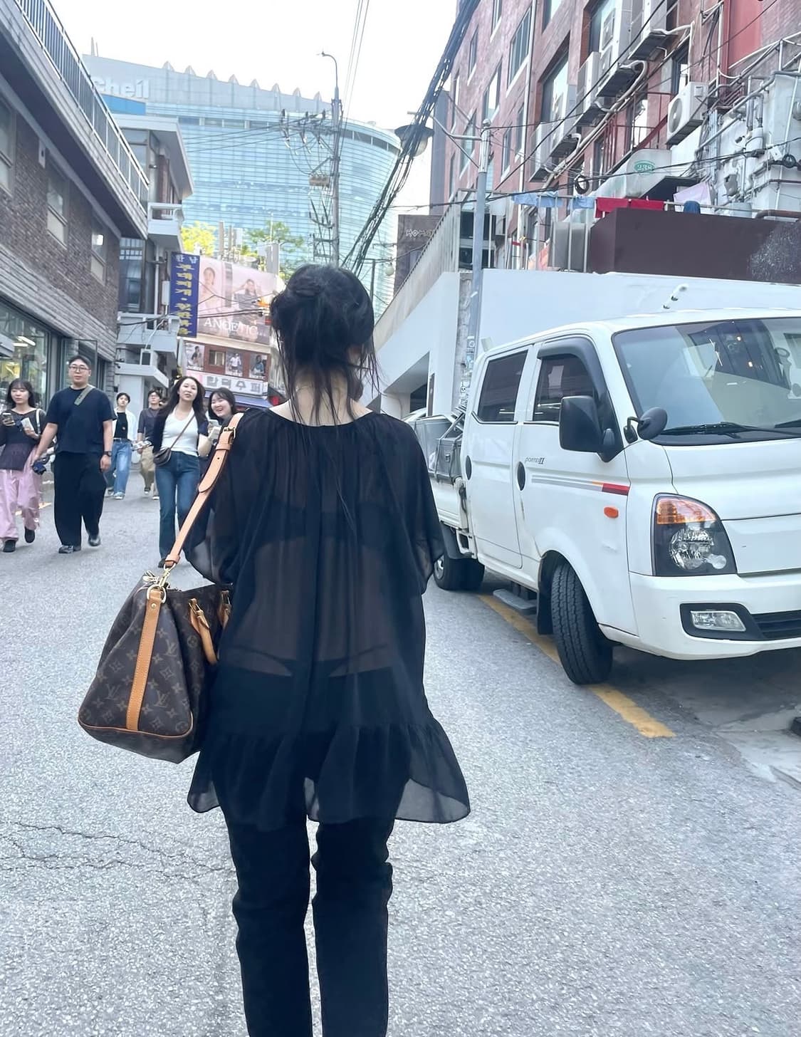 VEIL BLOUSE IN BLACK 상품이미지7