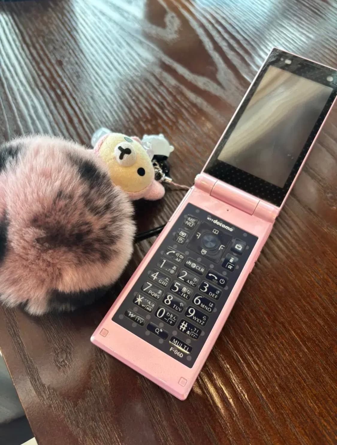 도코모 갸루폰 팝니다 상품이미지2