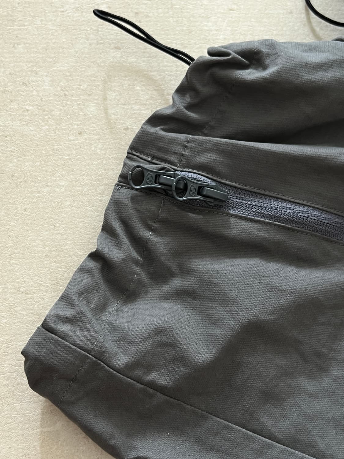 산산기어 지퍼팬츠 차콜(새상품) 상품이미지7