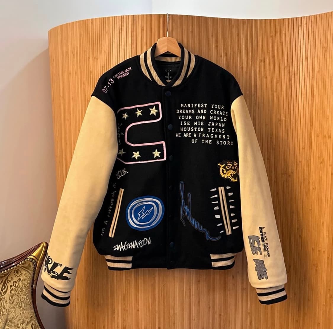 트래비스 스캇 X프라그먼트 바시티 자켓  상품이미지4