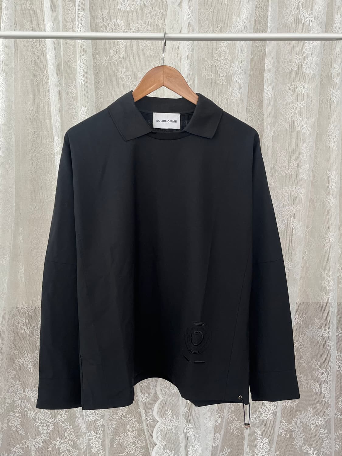 48) 솔리드옴므 19fw 카라 티셔츠 블랙 상품이미지1