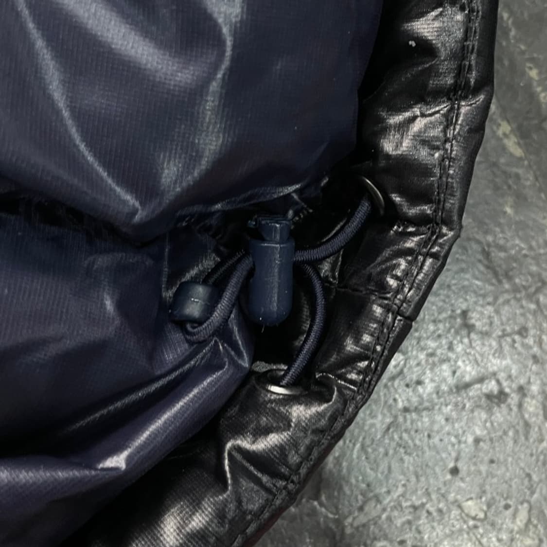 100 헤지스 유광패딩  상품이미지5