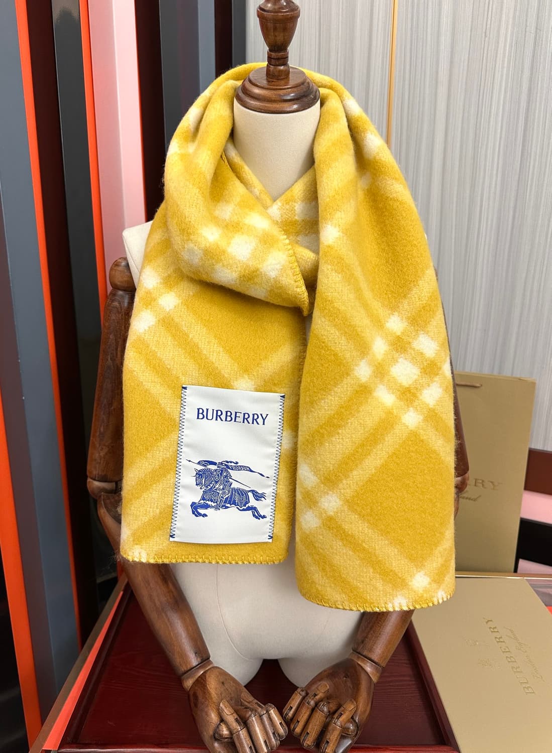 버버리 리버서블 스카프 100% 램스울 상품이미지5